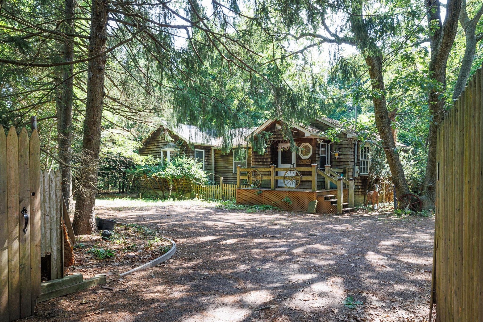 33 N Coleman Road, Centereach, NY 11720