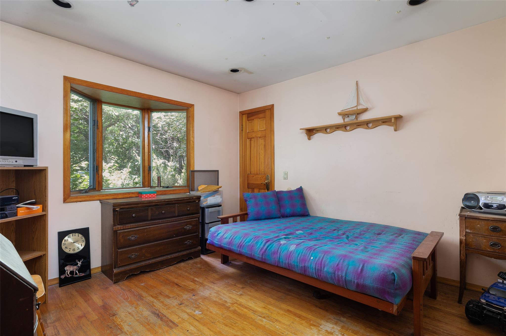 33 N Coleman Road, Centereach, NY 11720