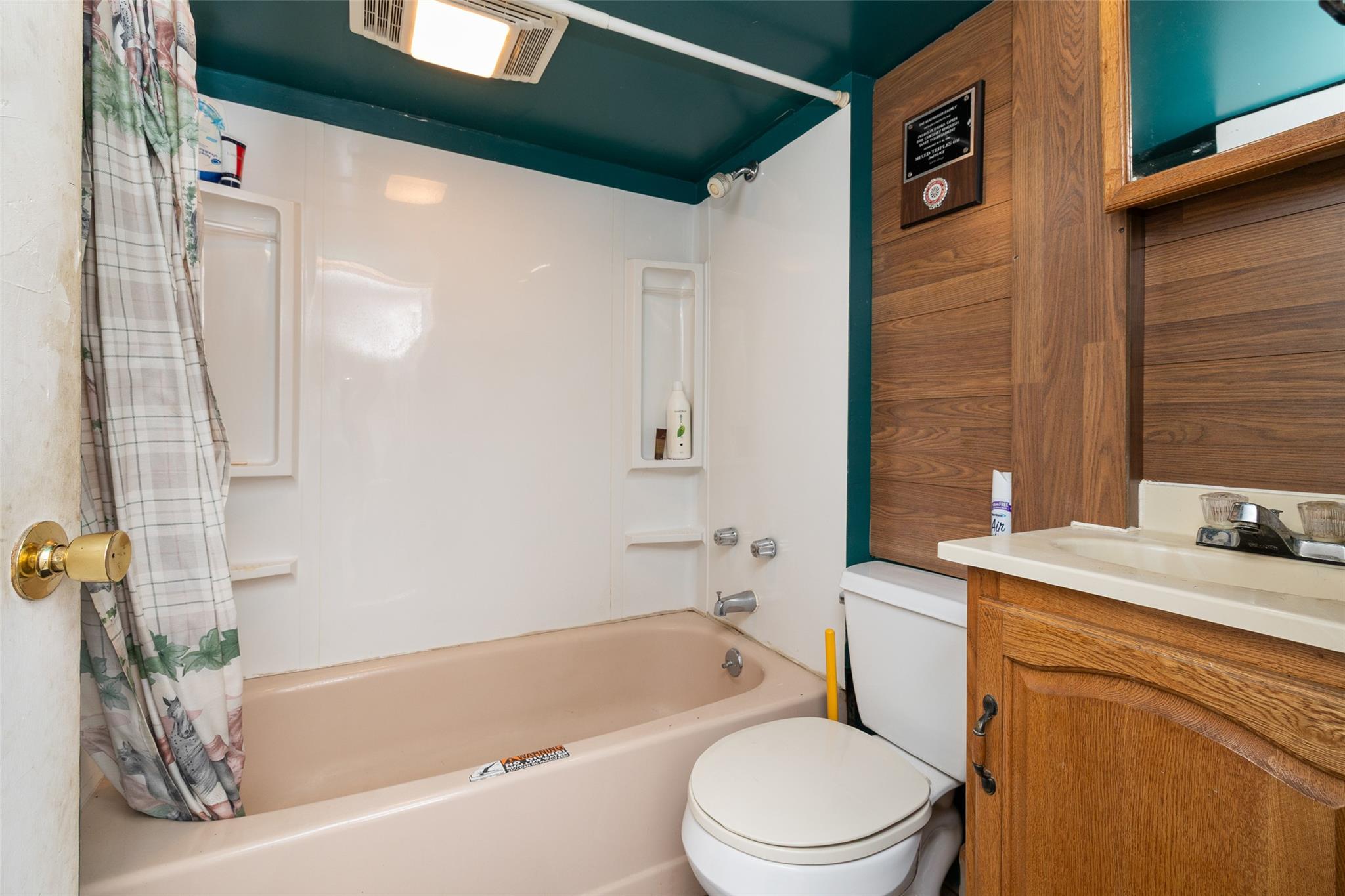 33 N Coleman Road, Centereach, NY 11720