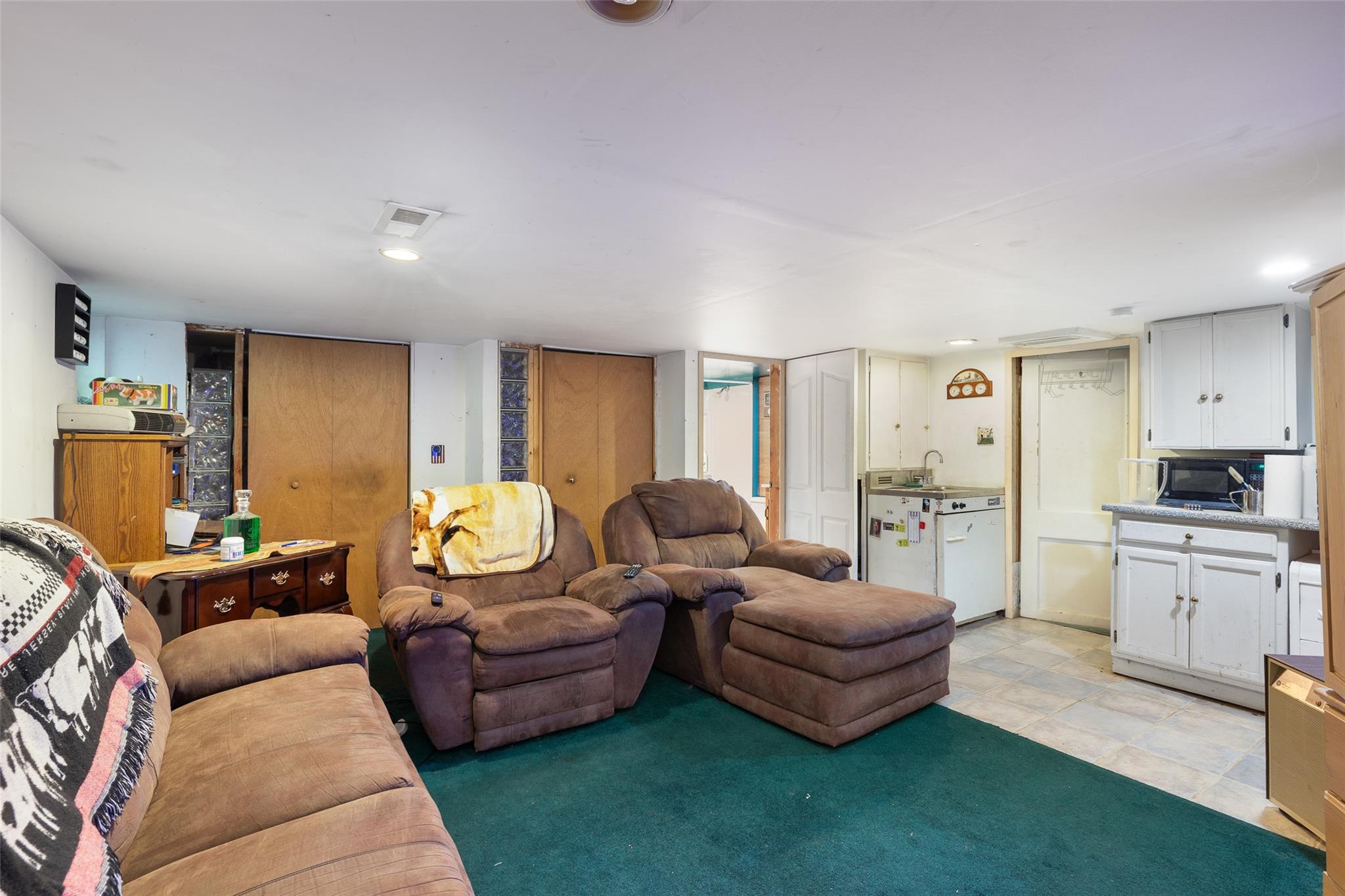 33 N Coleman Road, Centereach, NY 11720