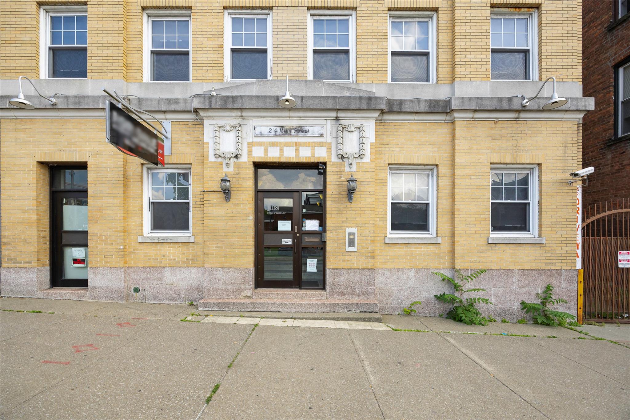 214 Main Street, Poughkeepsie, NY 12601