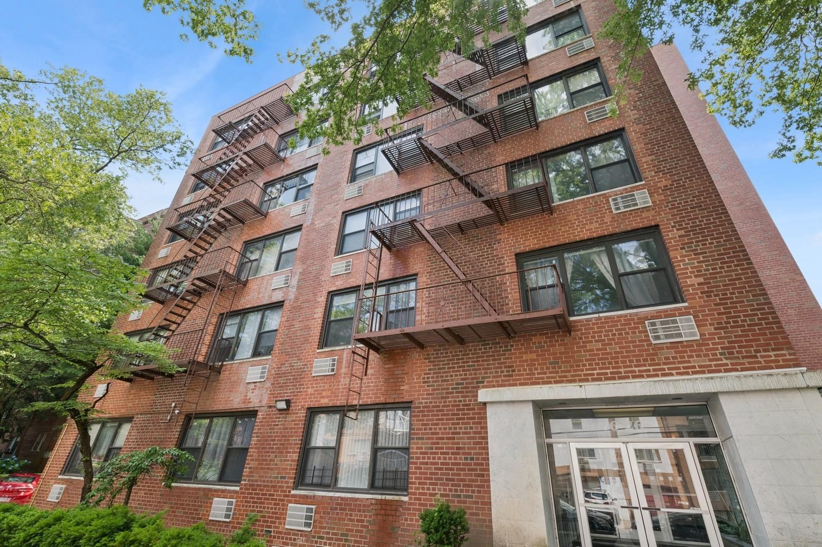 76-26 113th Street # 1B, Forest Hills, NY 11375
