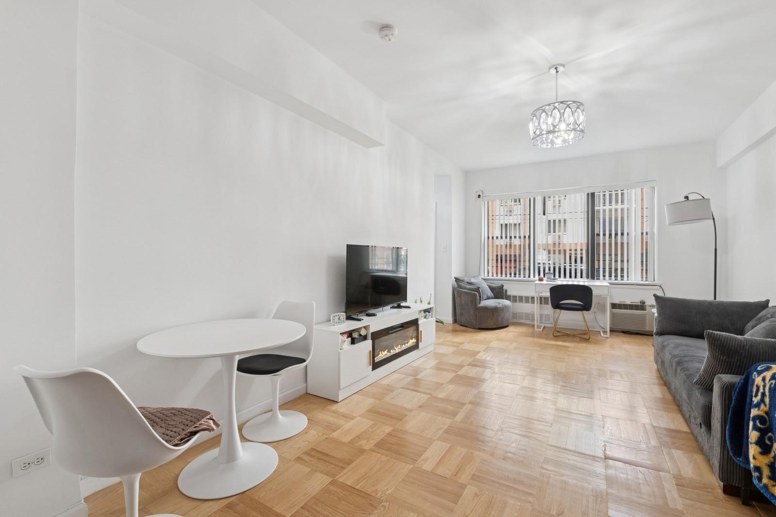 76-26 113th Street # 1B, Forest Hills, NY 11375