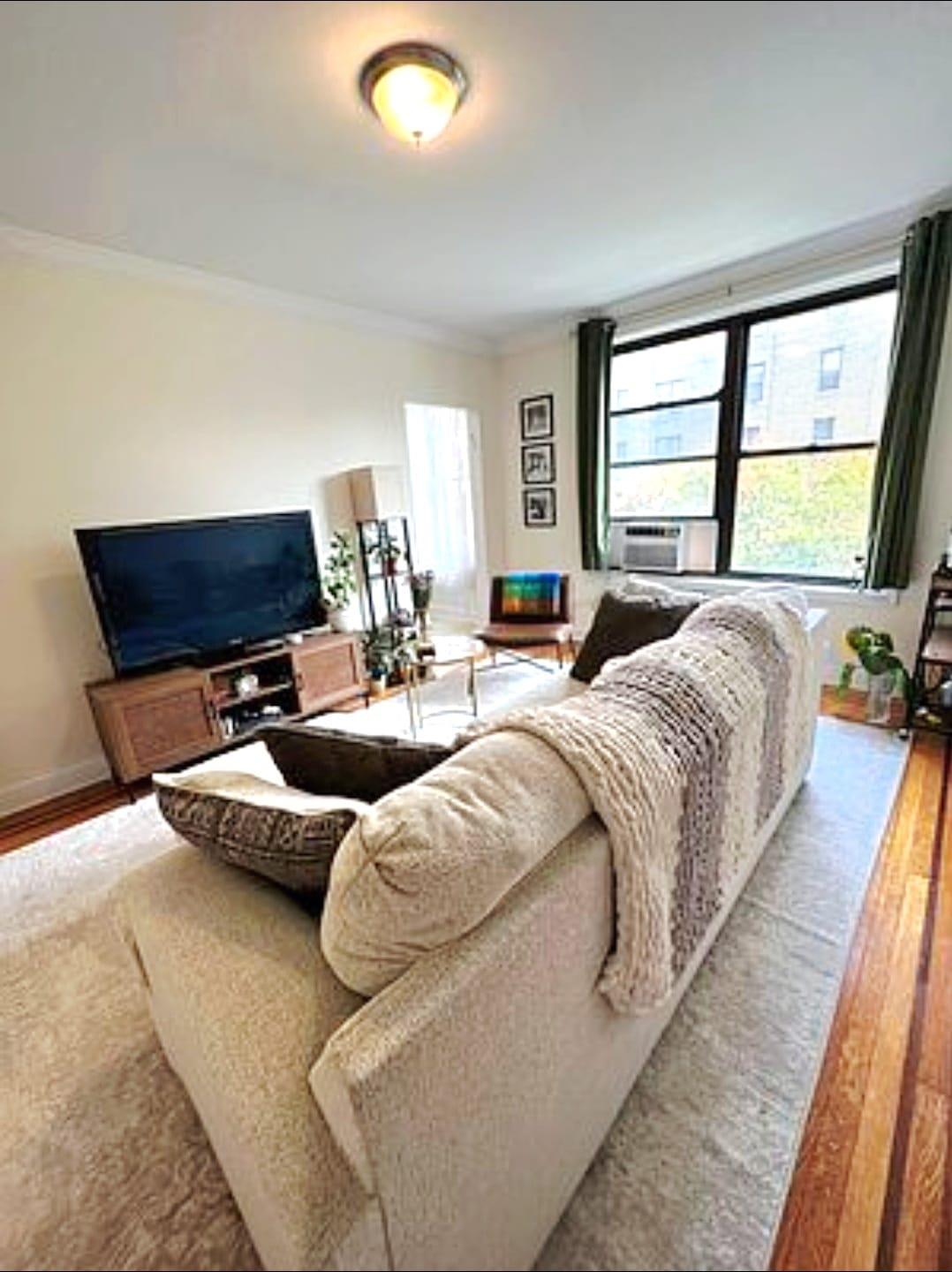 8364 Talbot Street # 4B, Kew Gardens, NY 11415