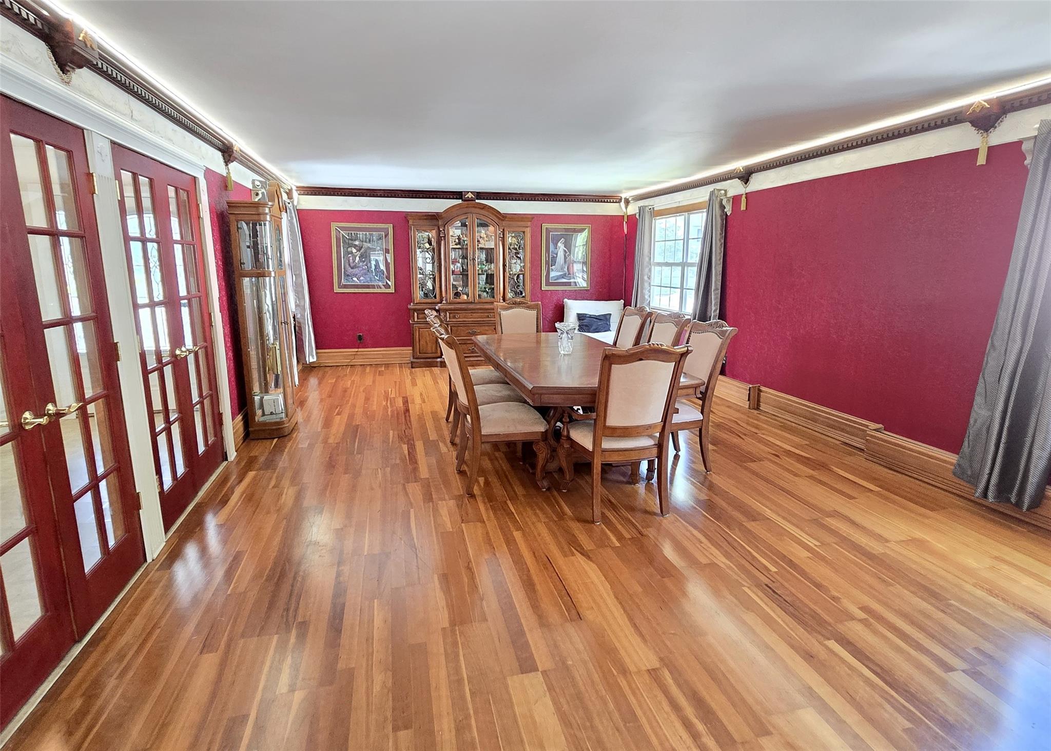 7 Sunset Drive, Bellport, NY 11713