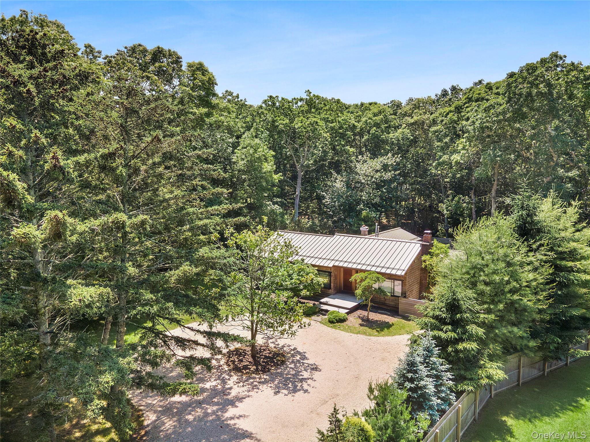 601 Majors Path, Southampton, NY 11968