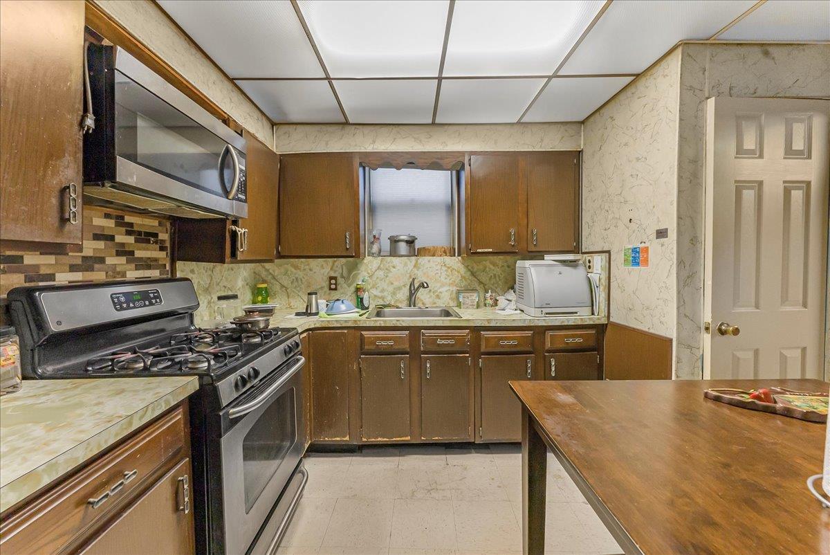 4026 Wickham Avenue, Bronx, NY 10466