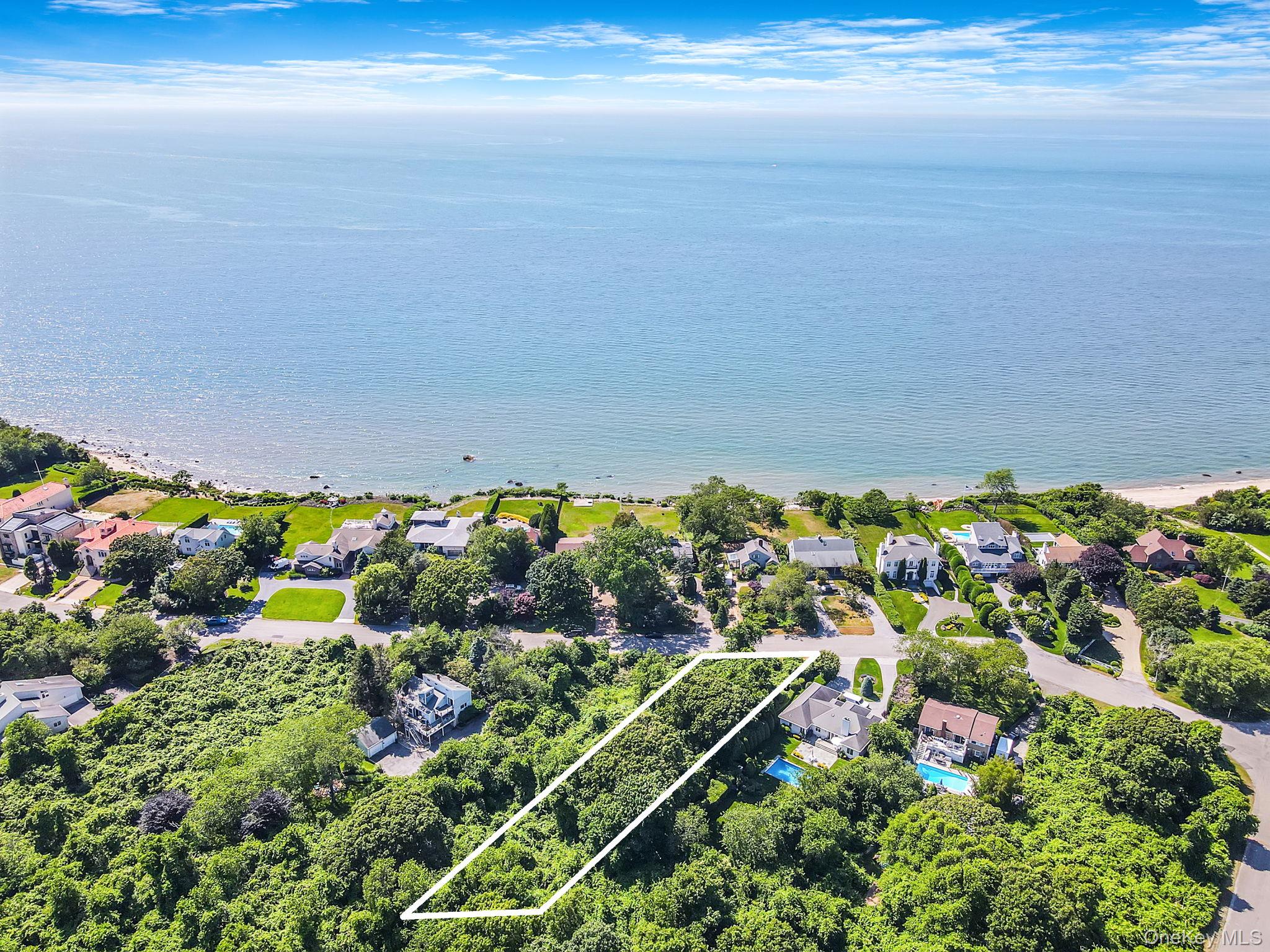 345 The Strand, East Marion, NY 11939