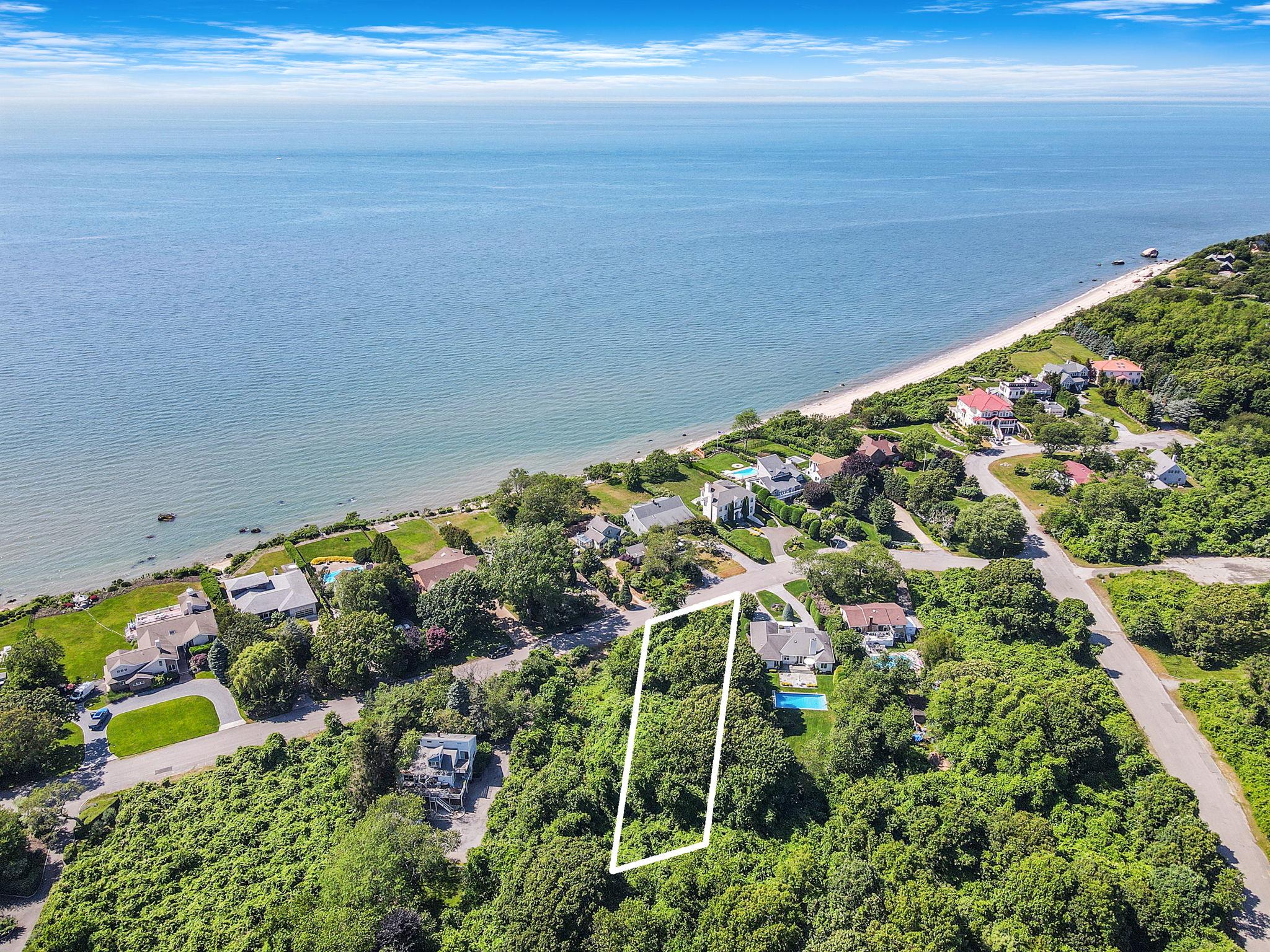 345 The Strand, East Marion, NY 11939