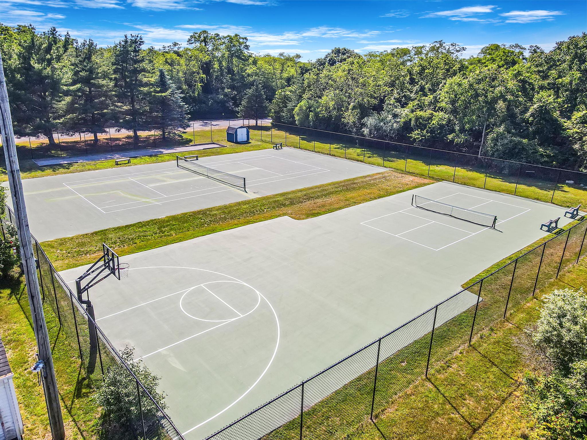 345 The Strand, East Marion, NY 11939