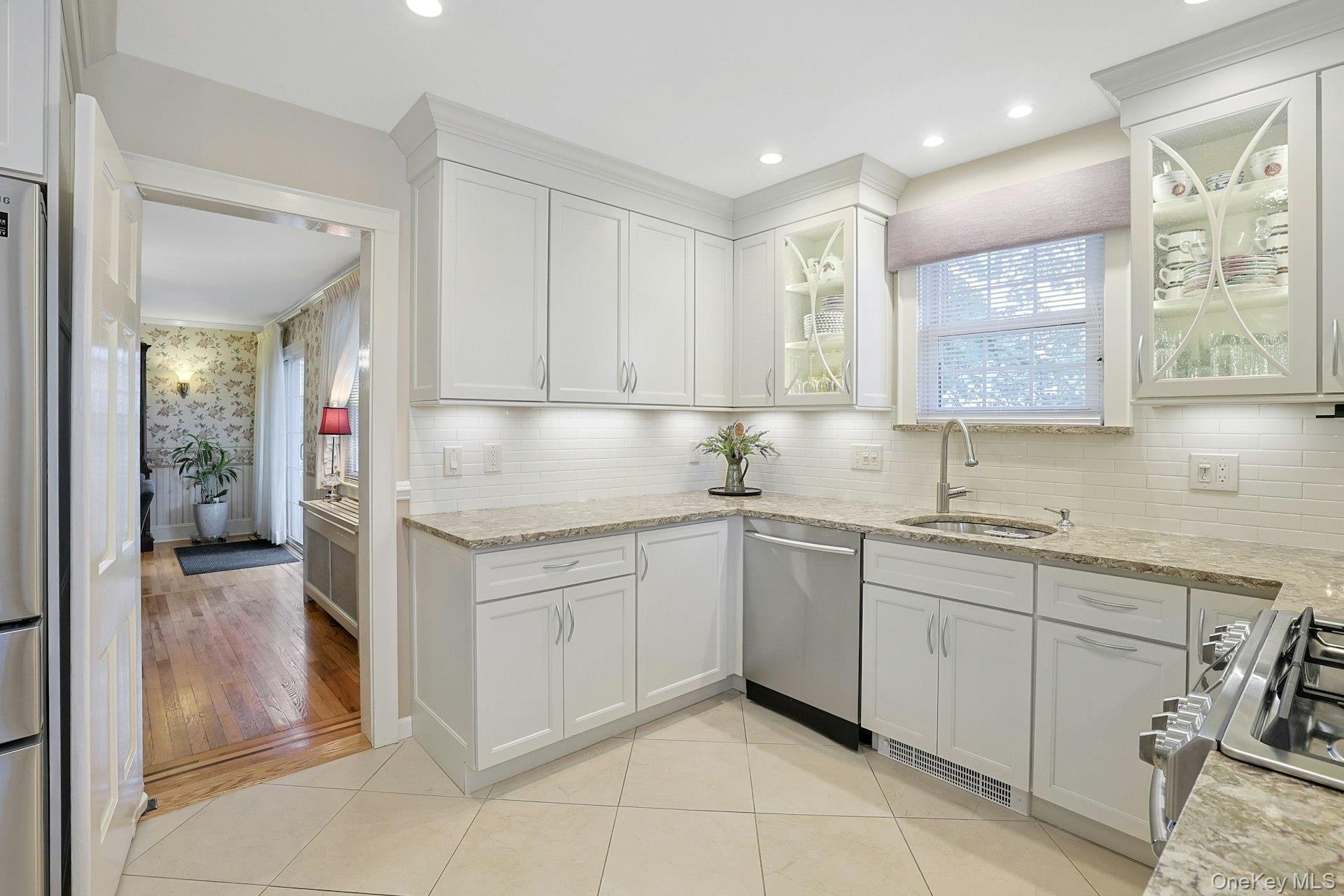 41 Cowdrey Street, Yonkers, NY 10701