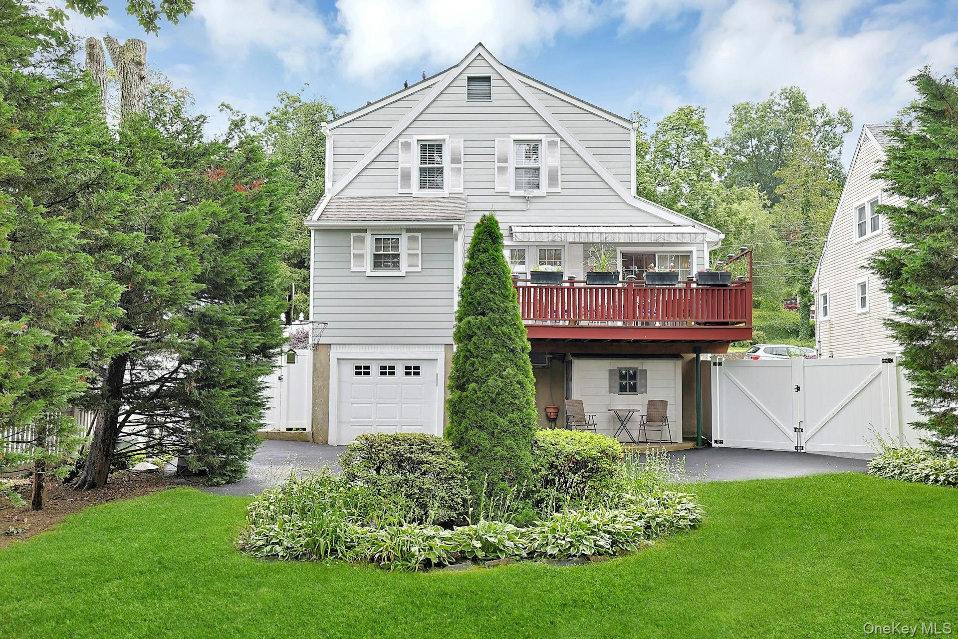 41 Cowdrey Street, Yonkers, NY 10701