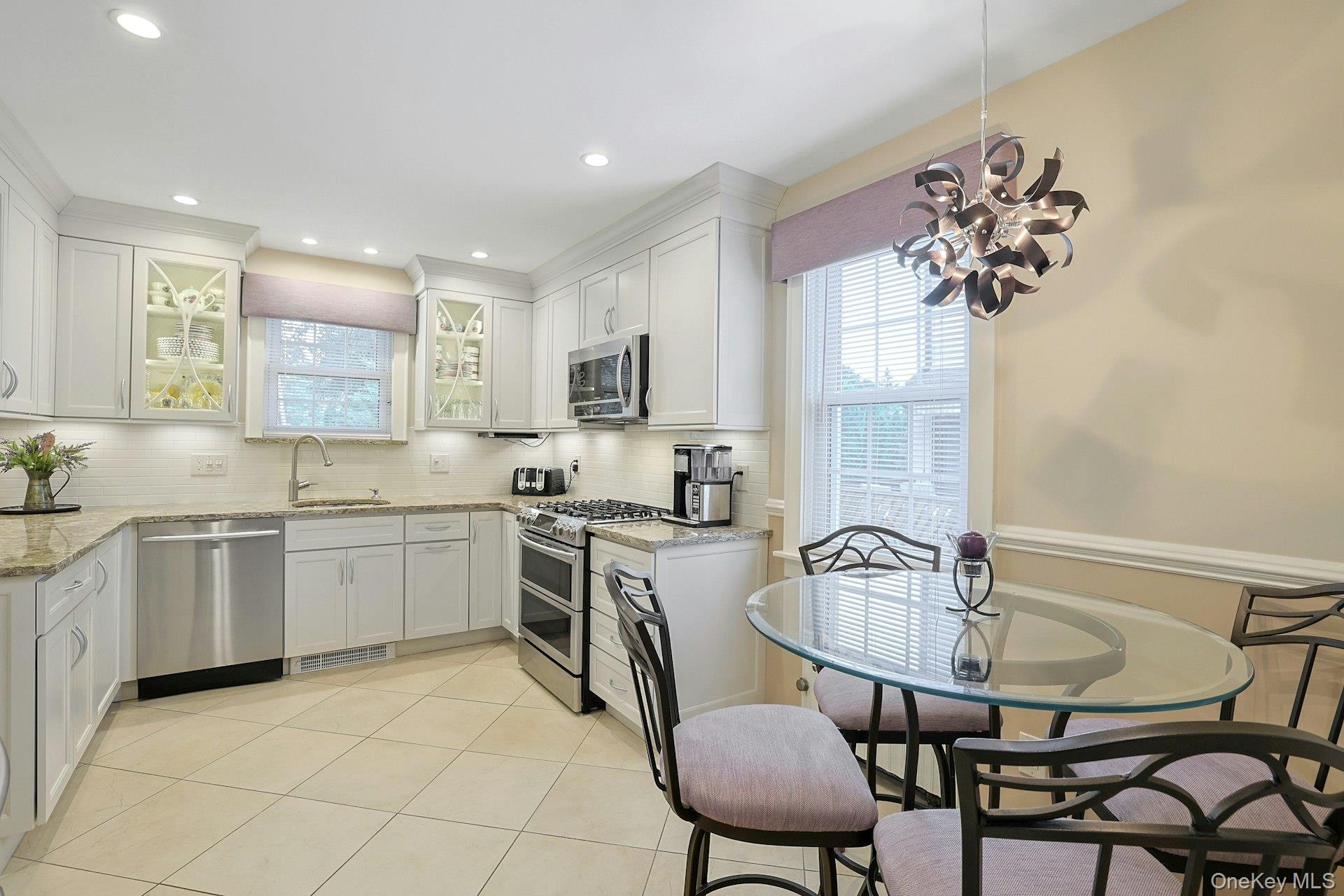 41 Cowdrey Street, Yonkers, NY 10701