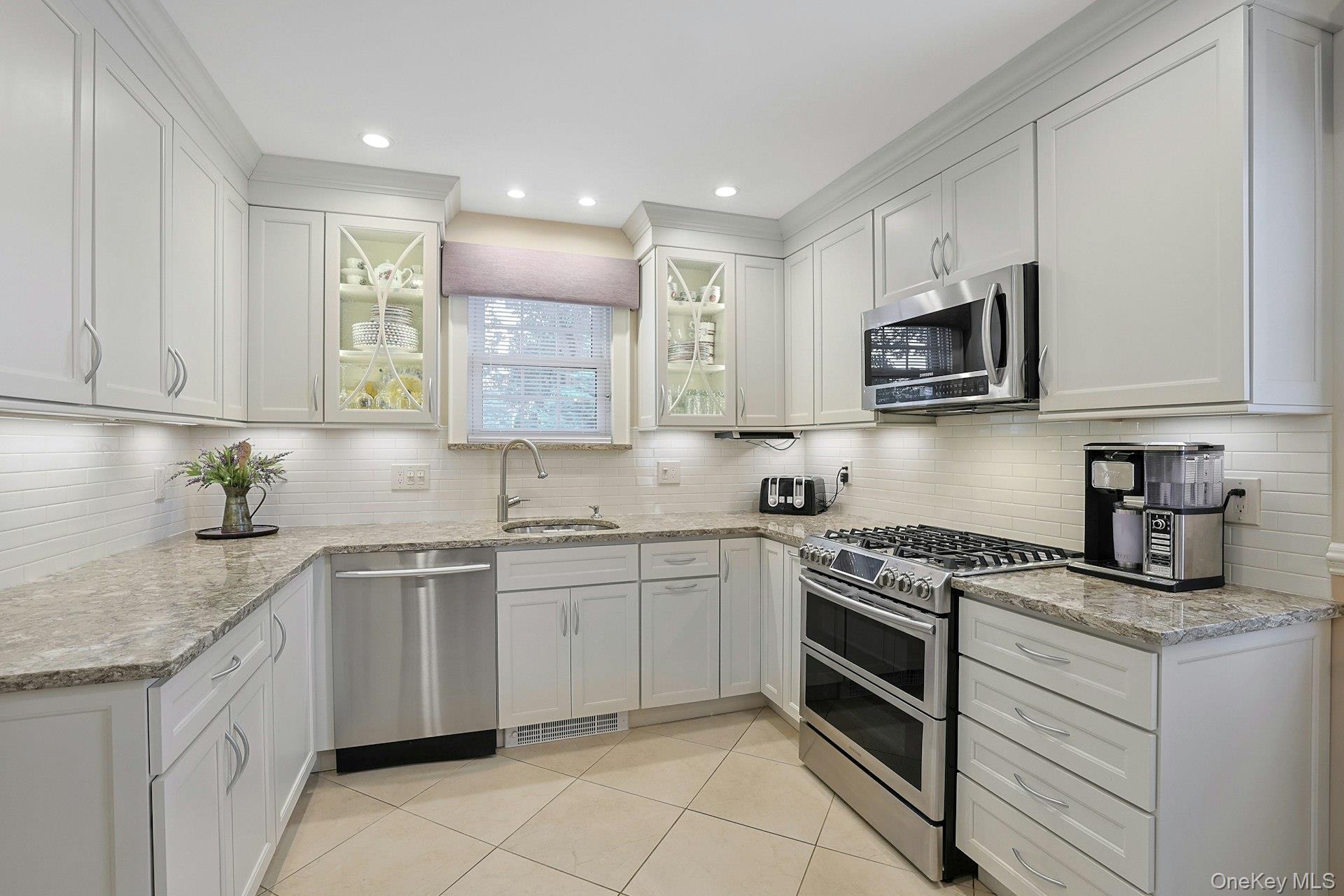 41 Cowdrey Street, Yonkers, NY 10701