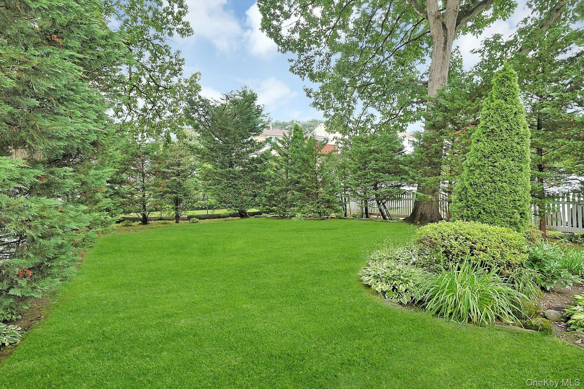 41 Cowdrey Street, Yonkers, NY 10701