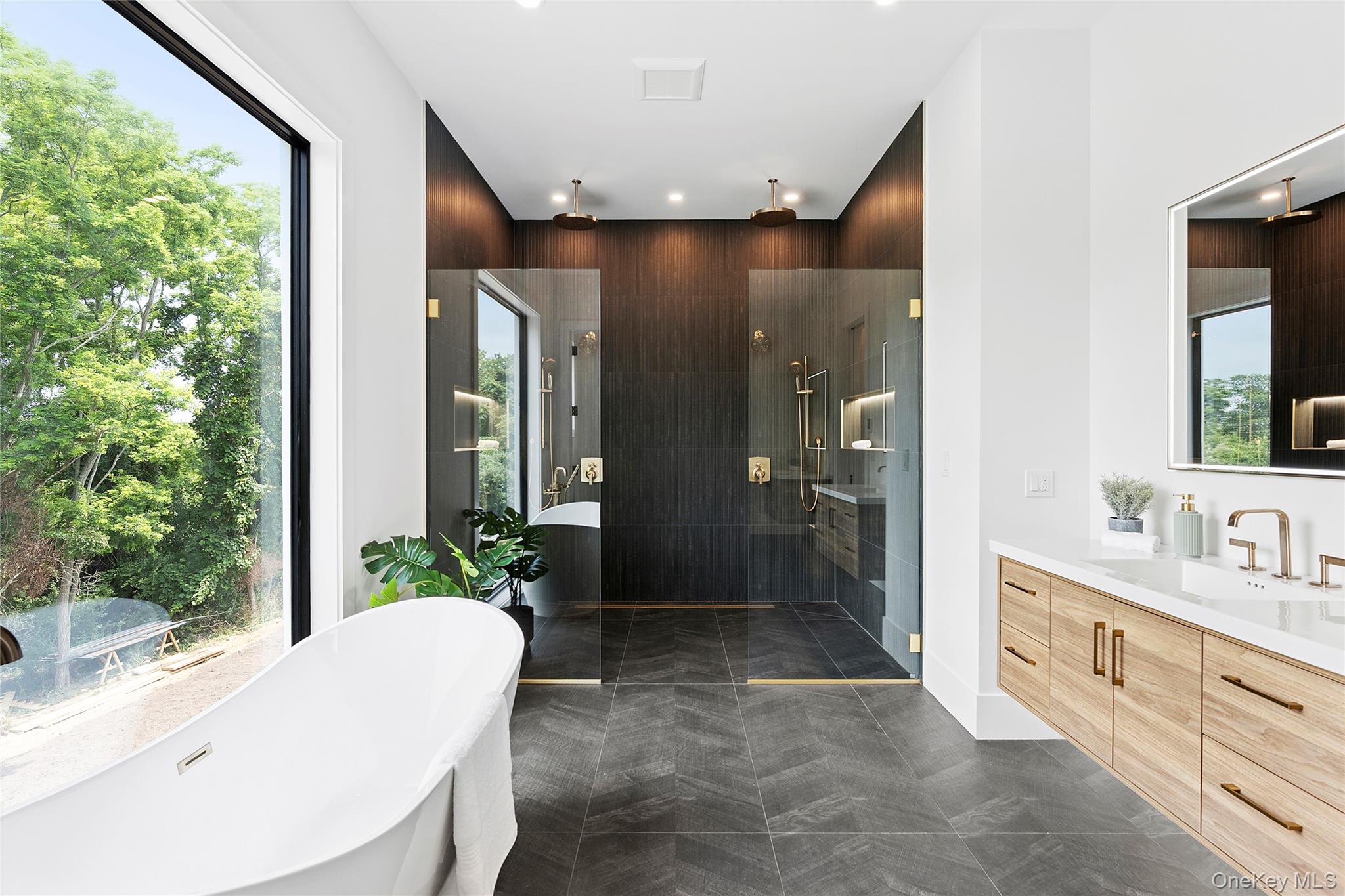 19620 Soundview Avenue, Southold, NY 11971