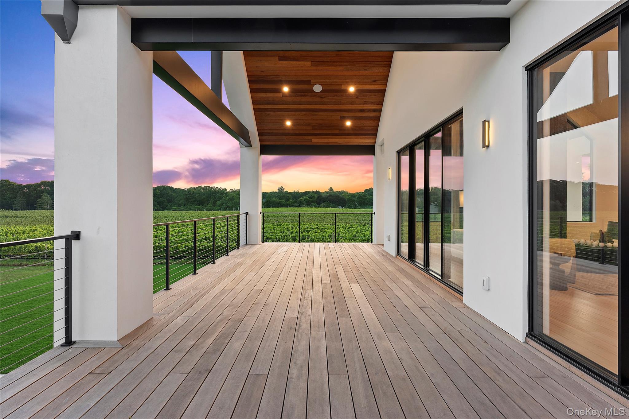 19620 Soundview Avenue, Southold, NY 11971