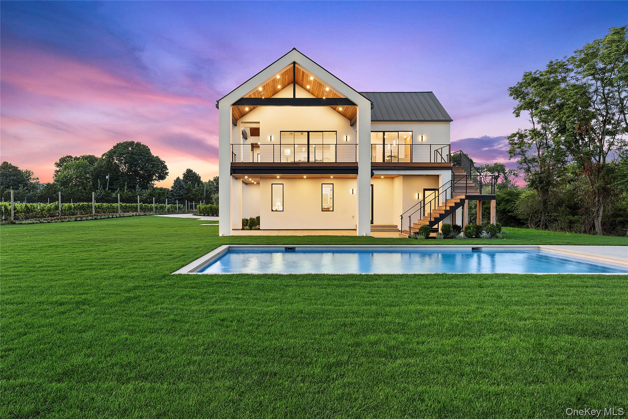 19620 Soundview Avenue, Southold, NY 11971