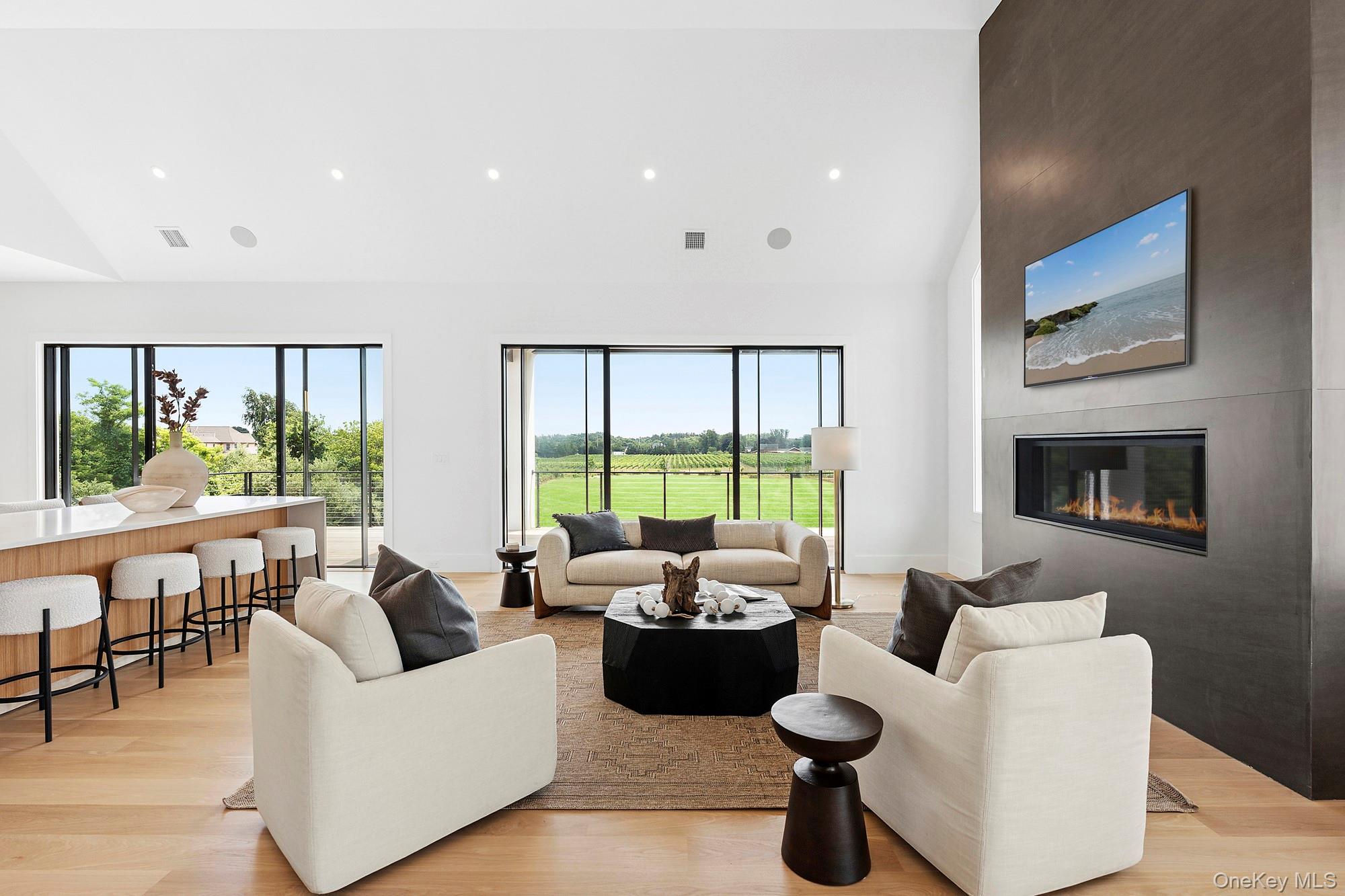 19620 Soundview Avenue, Southold, NY 11971