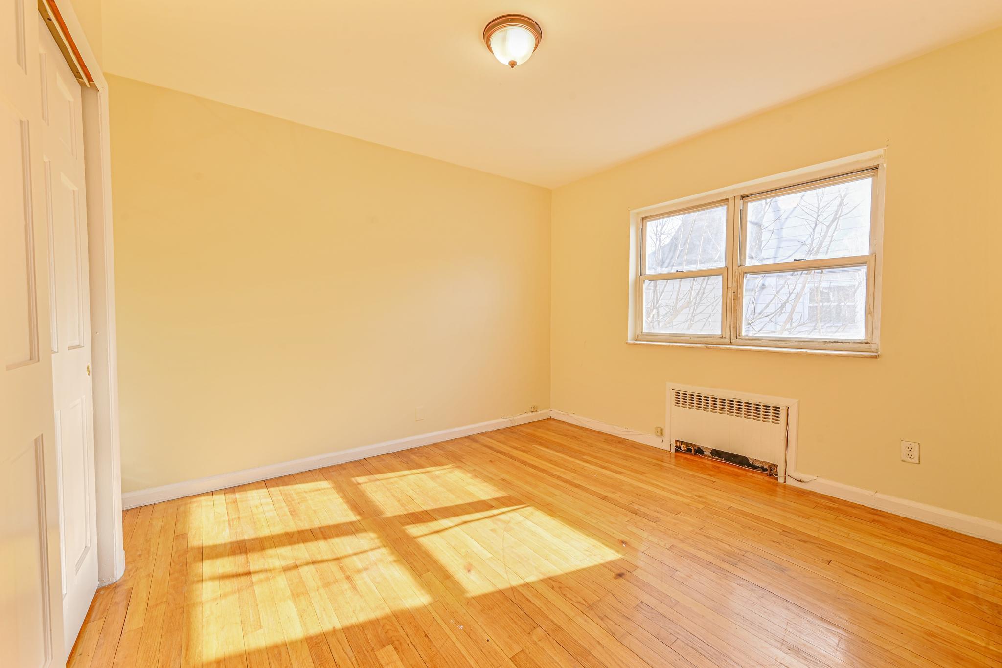 515 S 12th Street # A, New Hyde Park, NY 11040