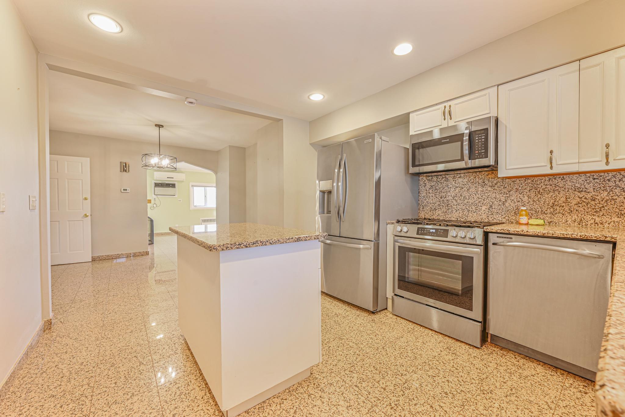 515 S 12th Street # A, New Hyde Park, NY 11040