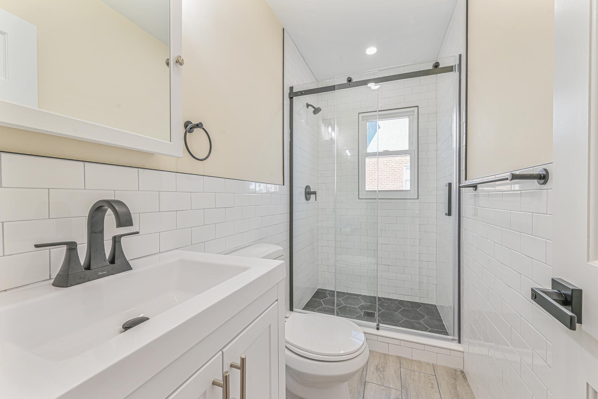 515 S 12th Street # A, New Hyde Park, NY 11040