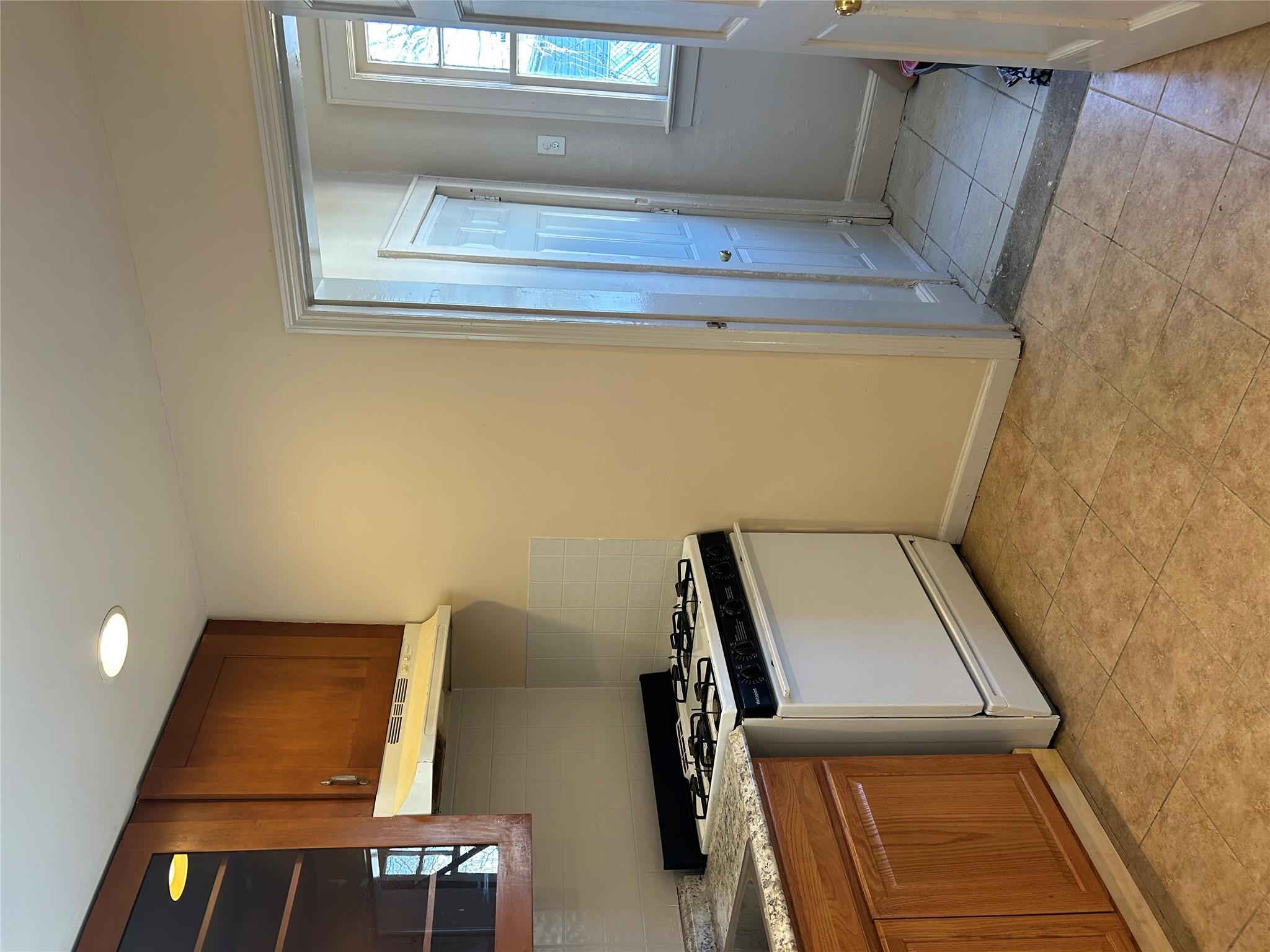 741 Clocks Boulevard # 1 S, Massapequa, NY 11758