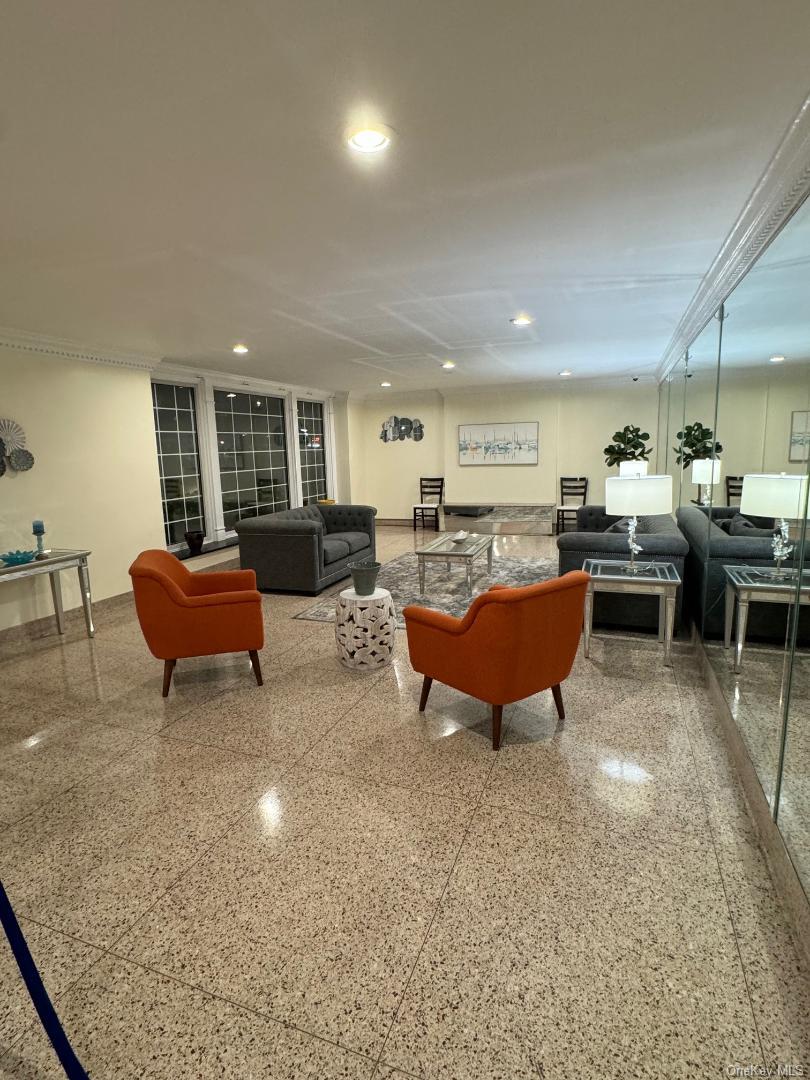 87-10 149th Avenue # 5D, Howard Beach, NY 11414