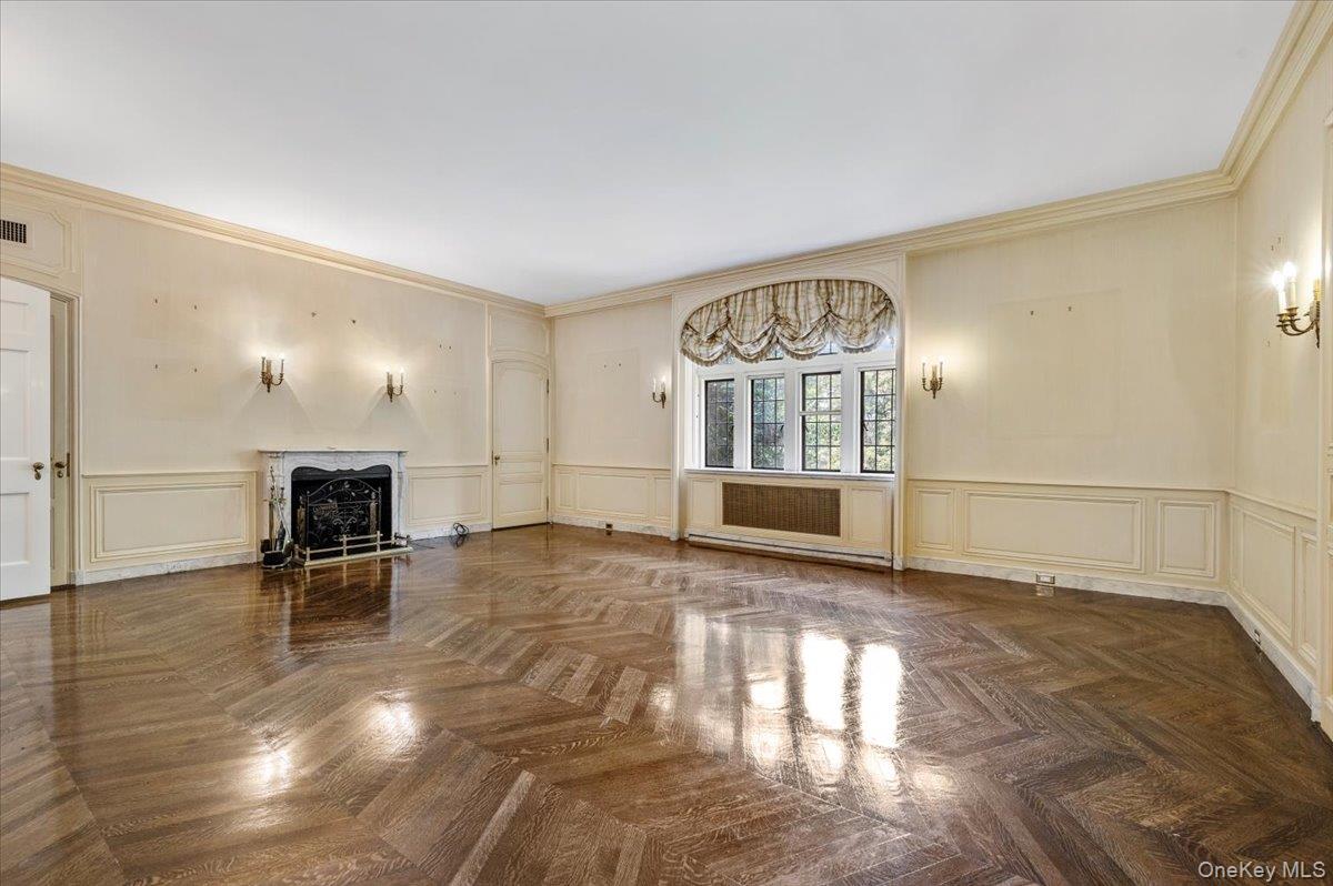 127 Horseshoe Road, Mill Neck, NY 11765