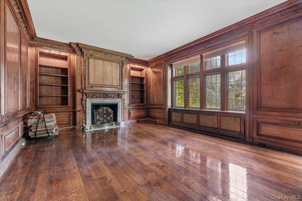 127 Horseshoe Road, Mill Neck, NY 11765