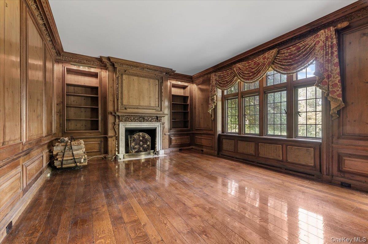 127 Horseshoe Road, Mill Neck, NY 11765