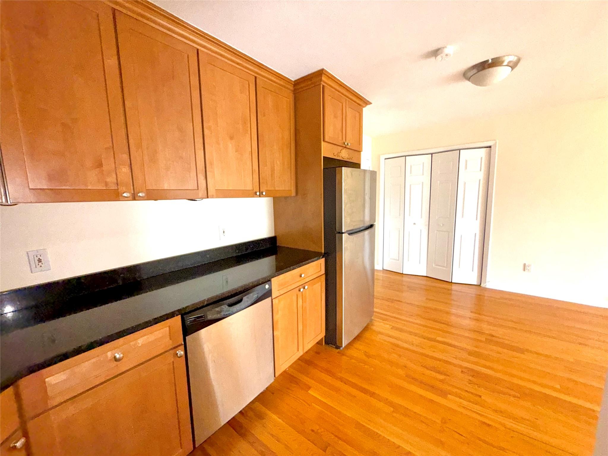 17 Broadway # 2K, Harrison, NY 10528