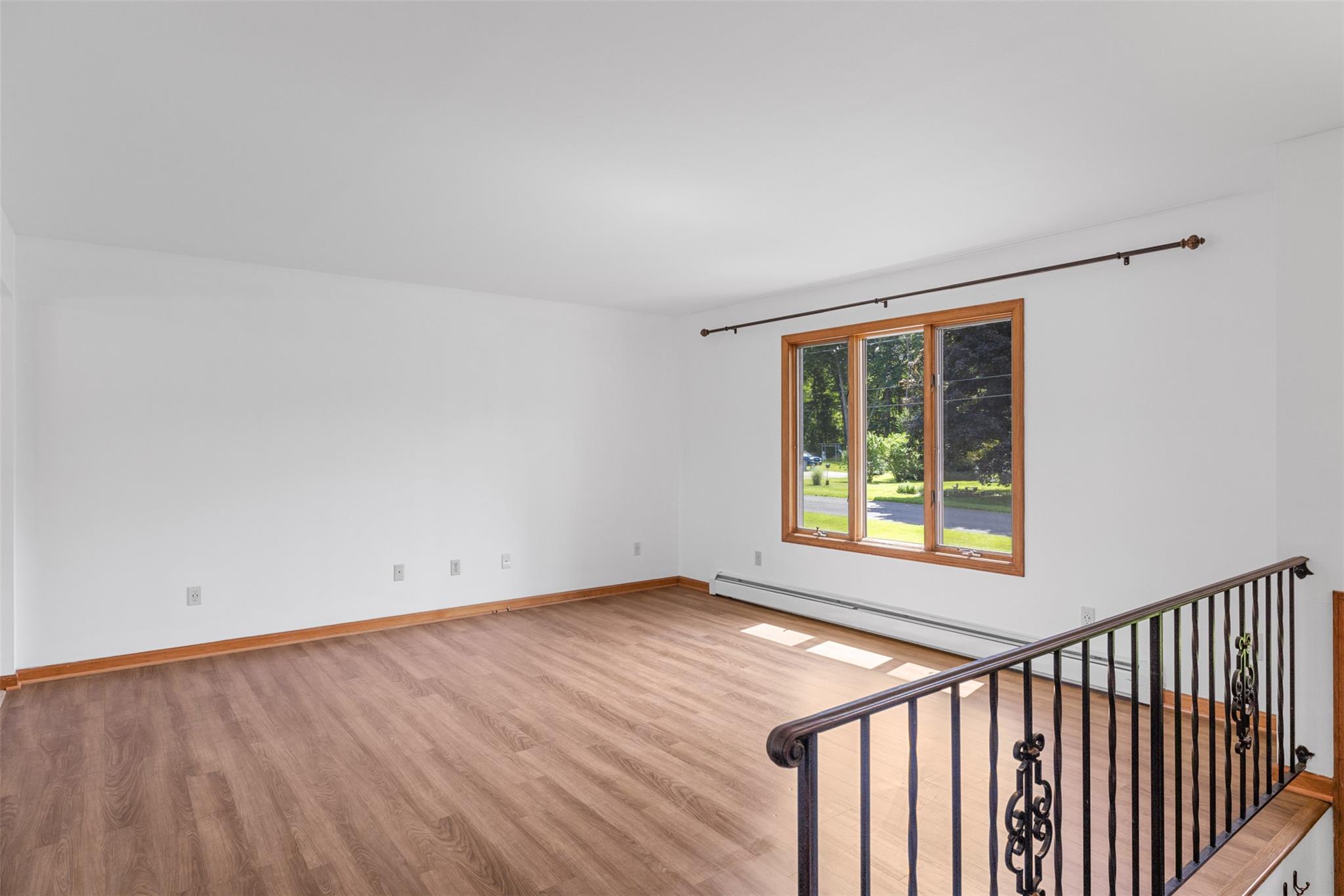 16 Orchard Lane, Highland, NY 12528