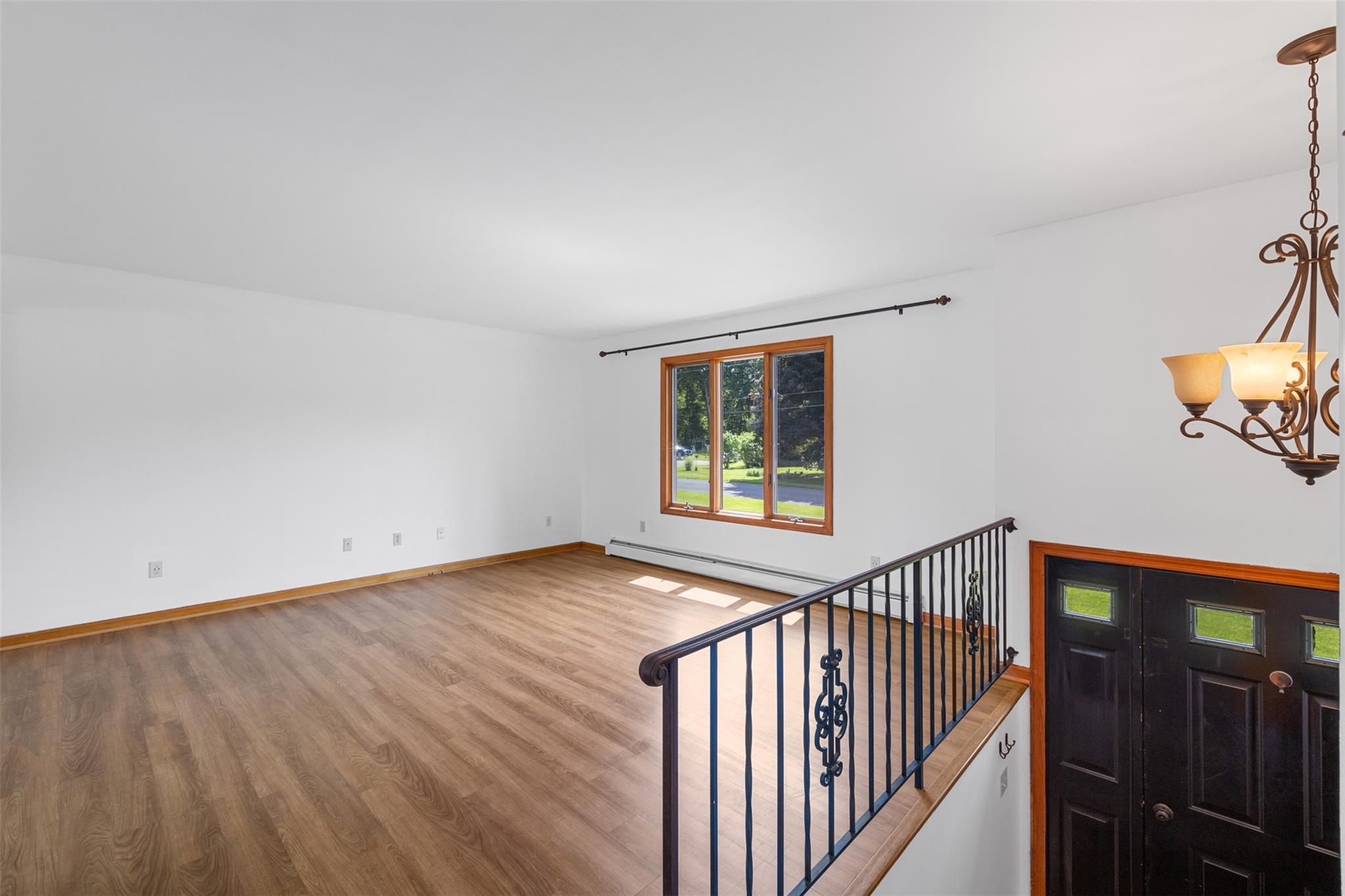 16 Orchard Lane, Highland, NY 12528