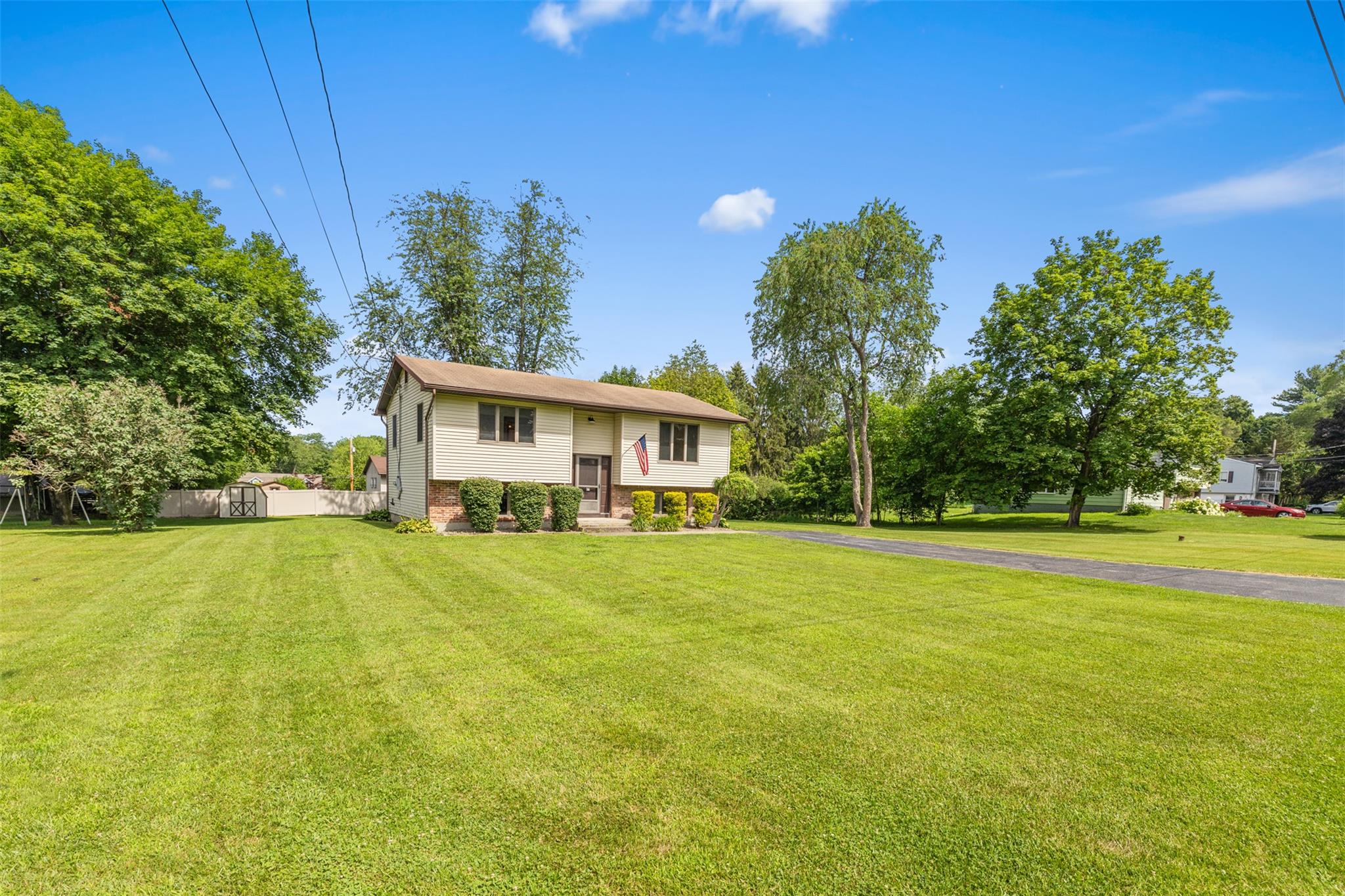 16 Orchard Lane, Highland, NY 12528