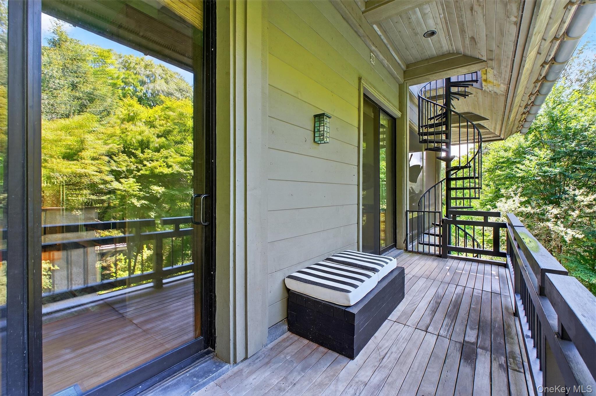 16 Gorge Lane, Pound Ridge, NY 10576