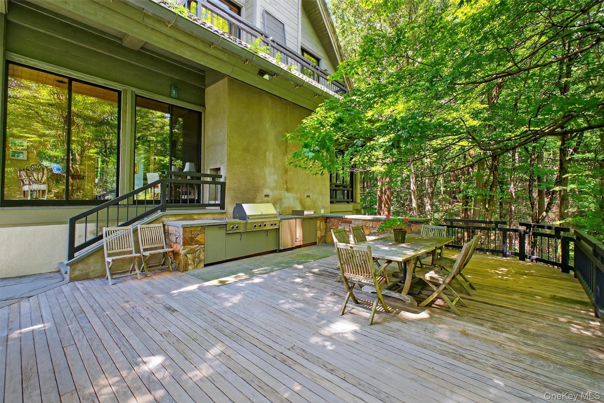 16 Gorge Lane, Pound Ridge, NY 10576