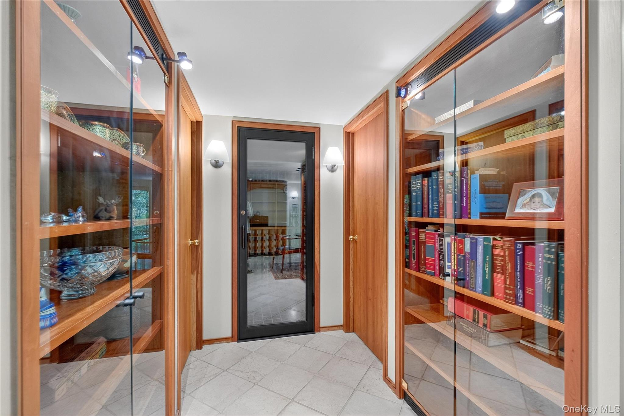 16 Gorge Lane, Pound Ridge, NY 10576