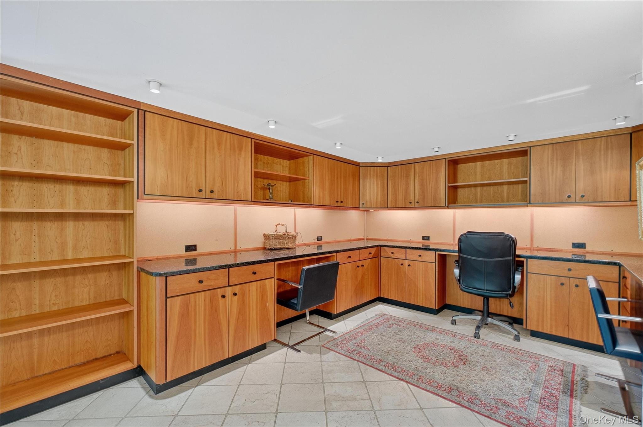 16 Gorge Lane, Pound Ridge, NY 10576