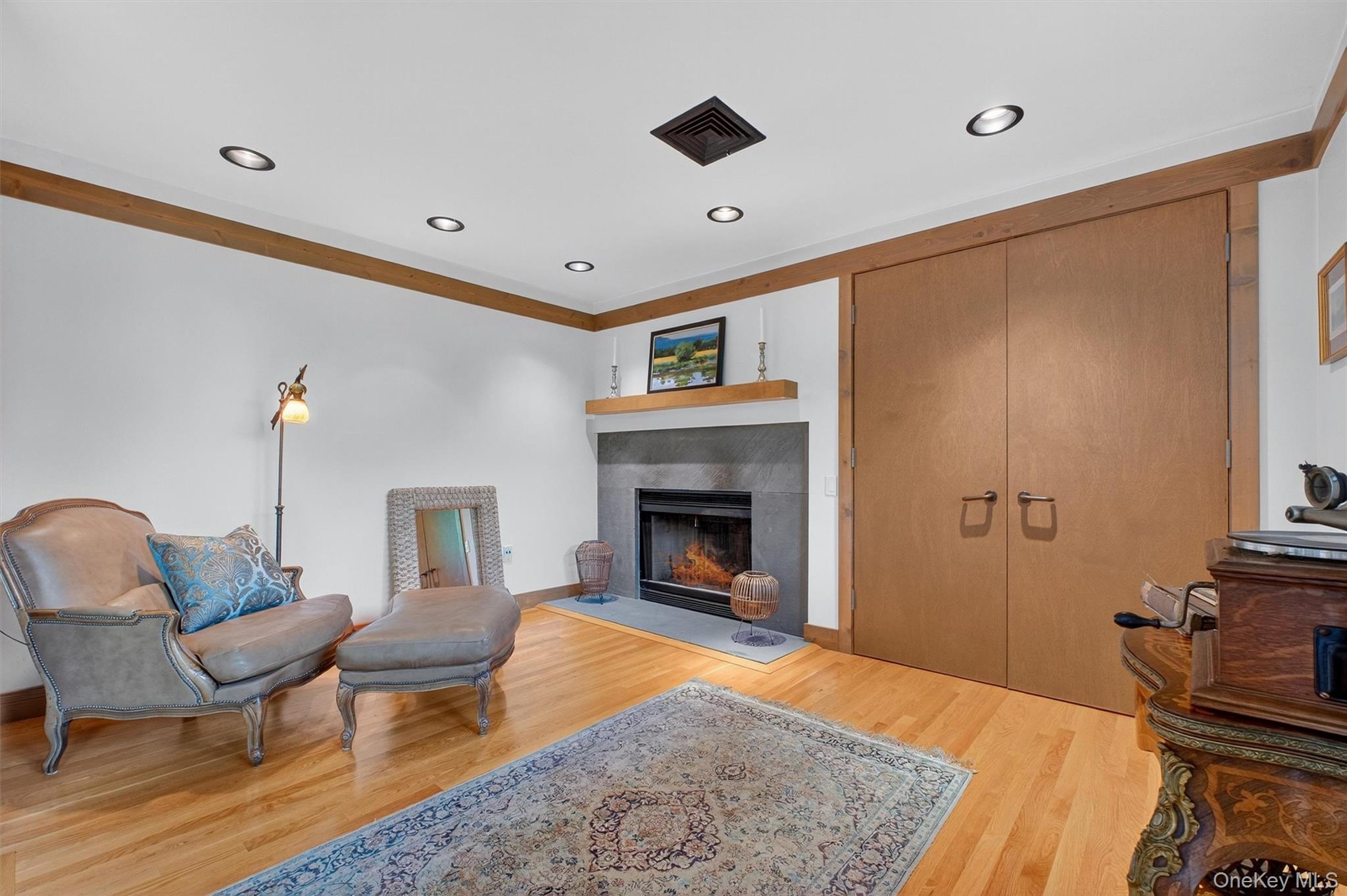 16 Gorge Lane, Pound Ridge, NY 10576