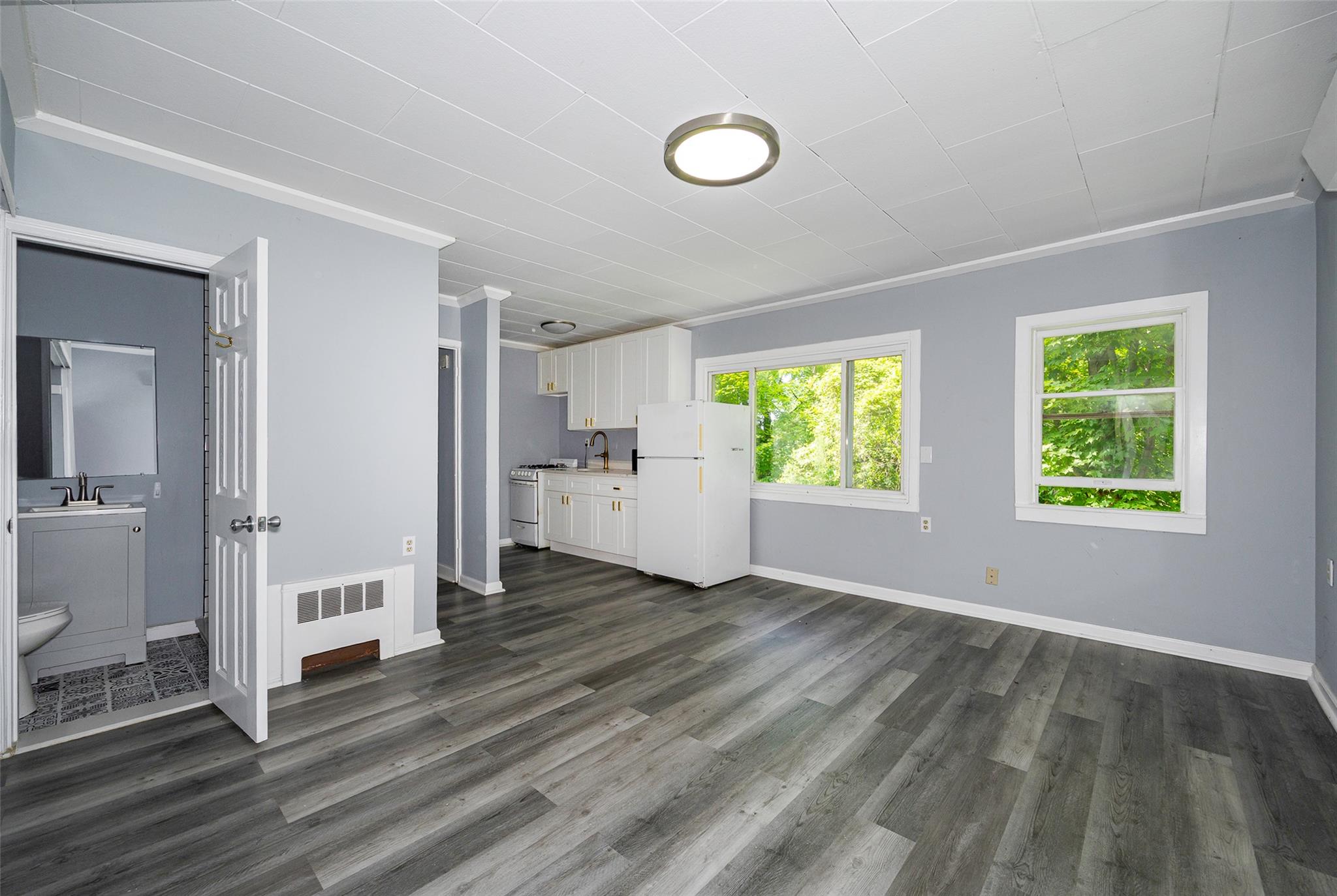 15 Johnson Lane, Millbrook, NY 12545