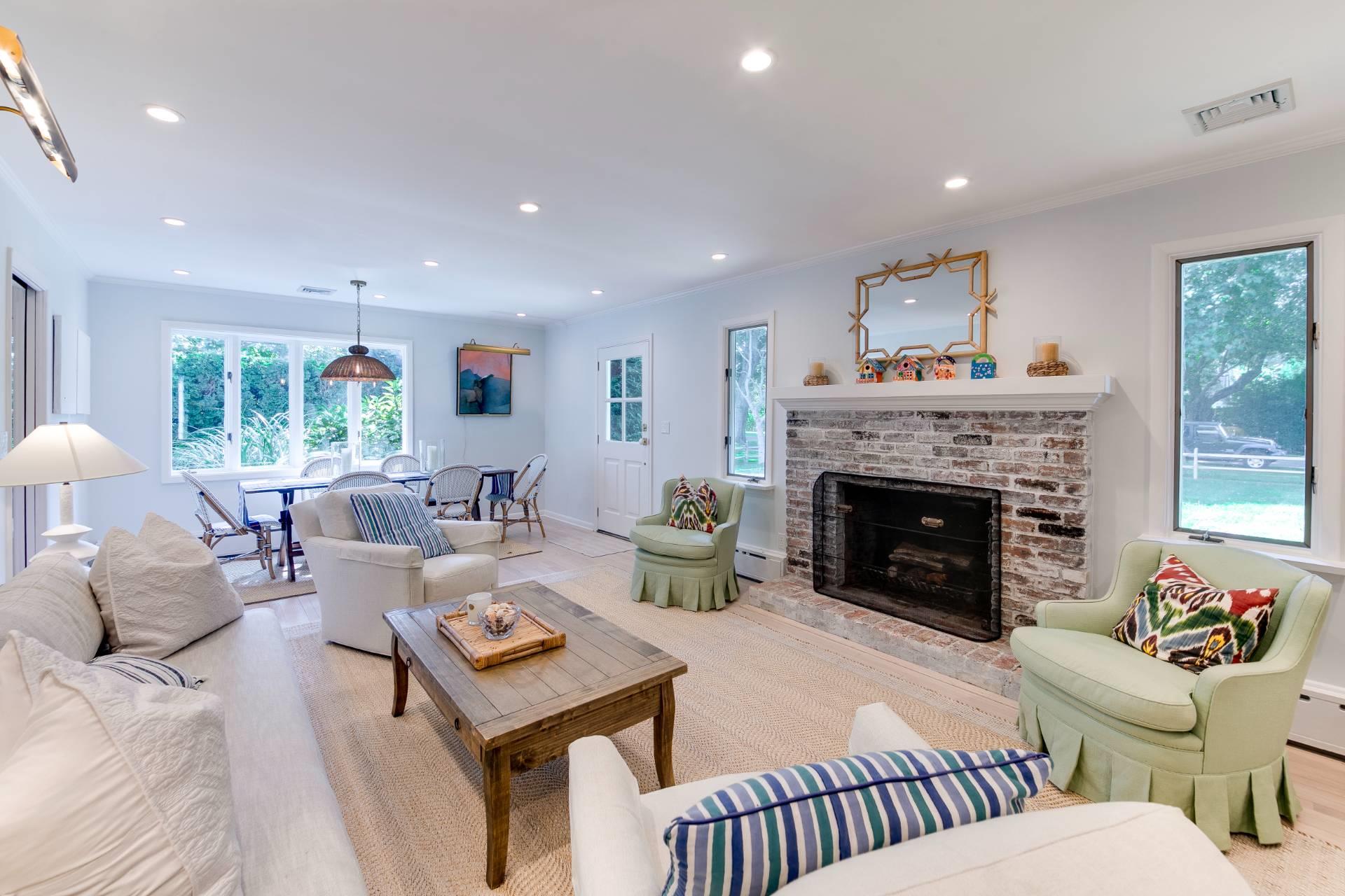 84 Meadow Way, East Hampton, NY 11937