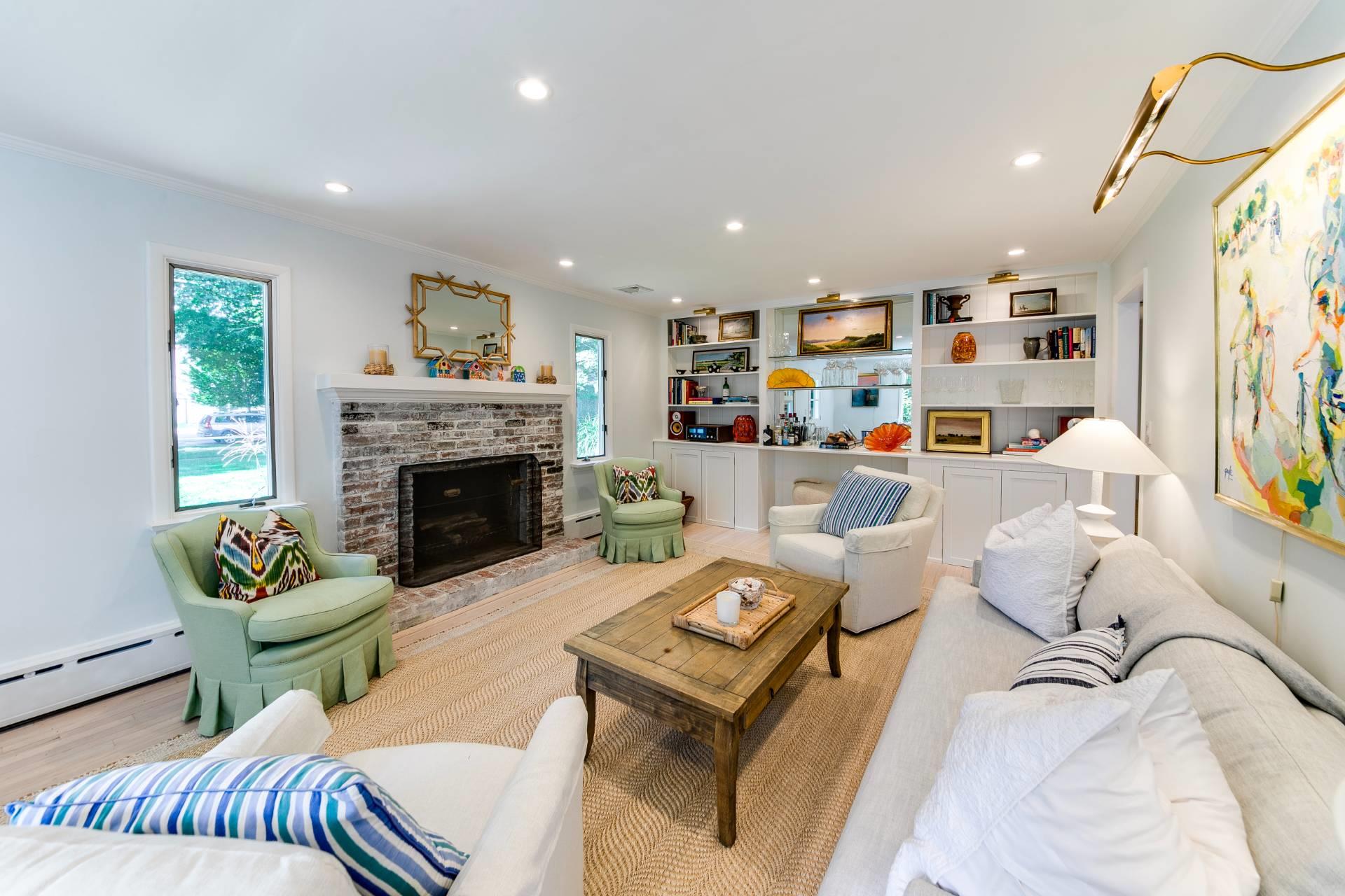 84 Meadow Way, East Hampton, NY 11937