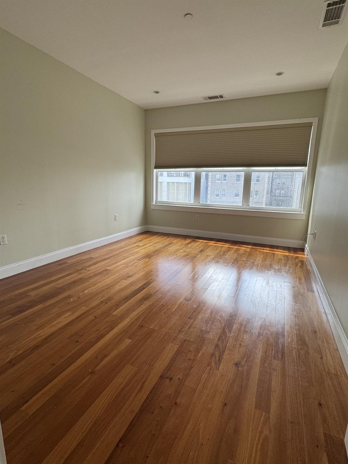 543 Main Street # 408, New Rochelle, NY 10801