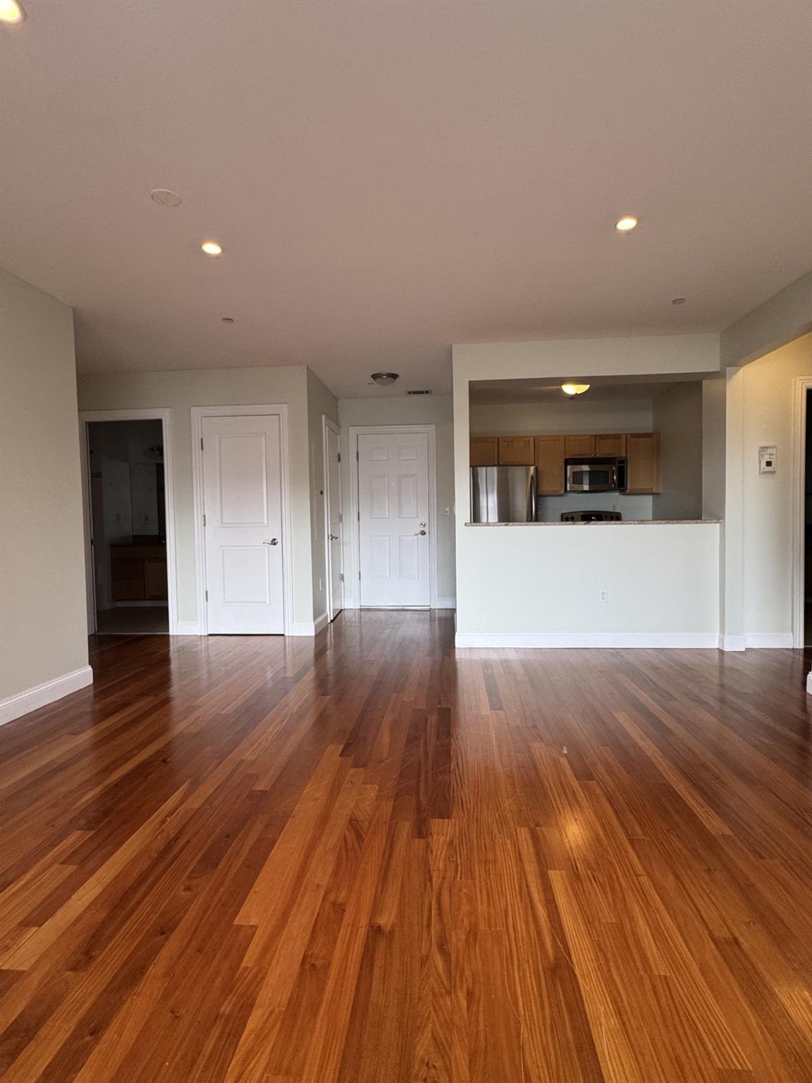 543 Main Street # 408, New Rochelle, NY 10801
