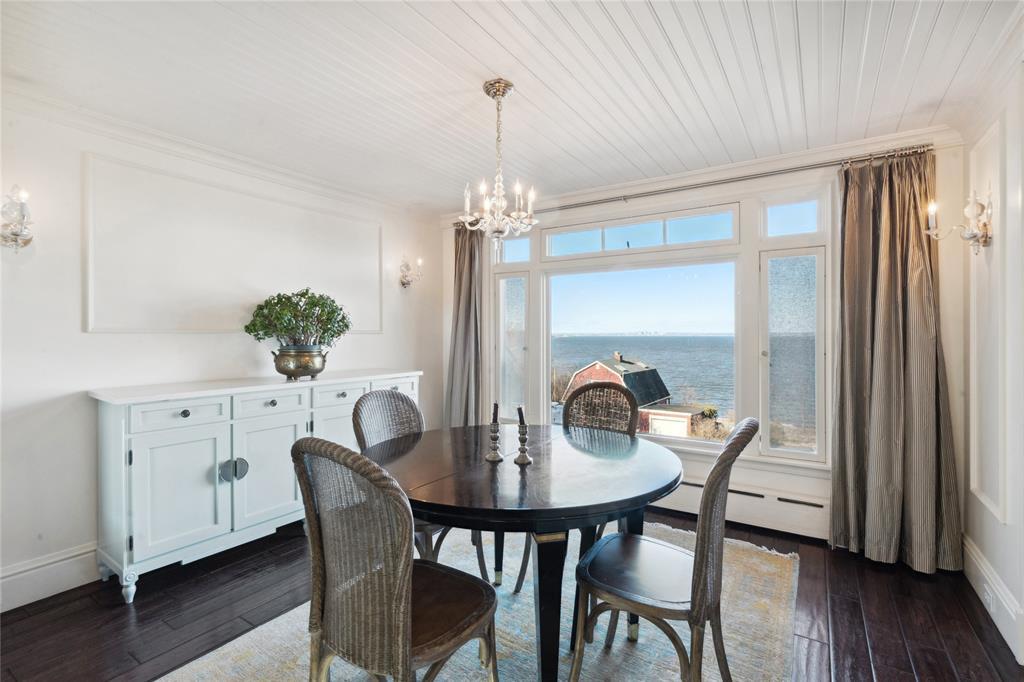 54 Prospect Avenue # Lower level, Sea Cliff, NY 11579