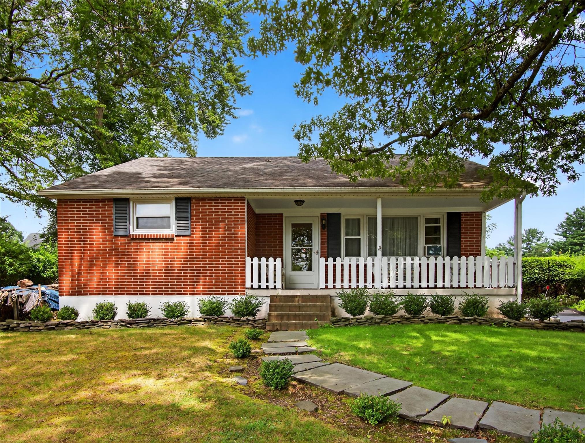 3 Birch Street, Airmont, NY 10952