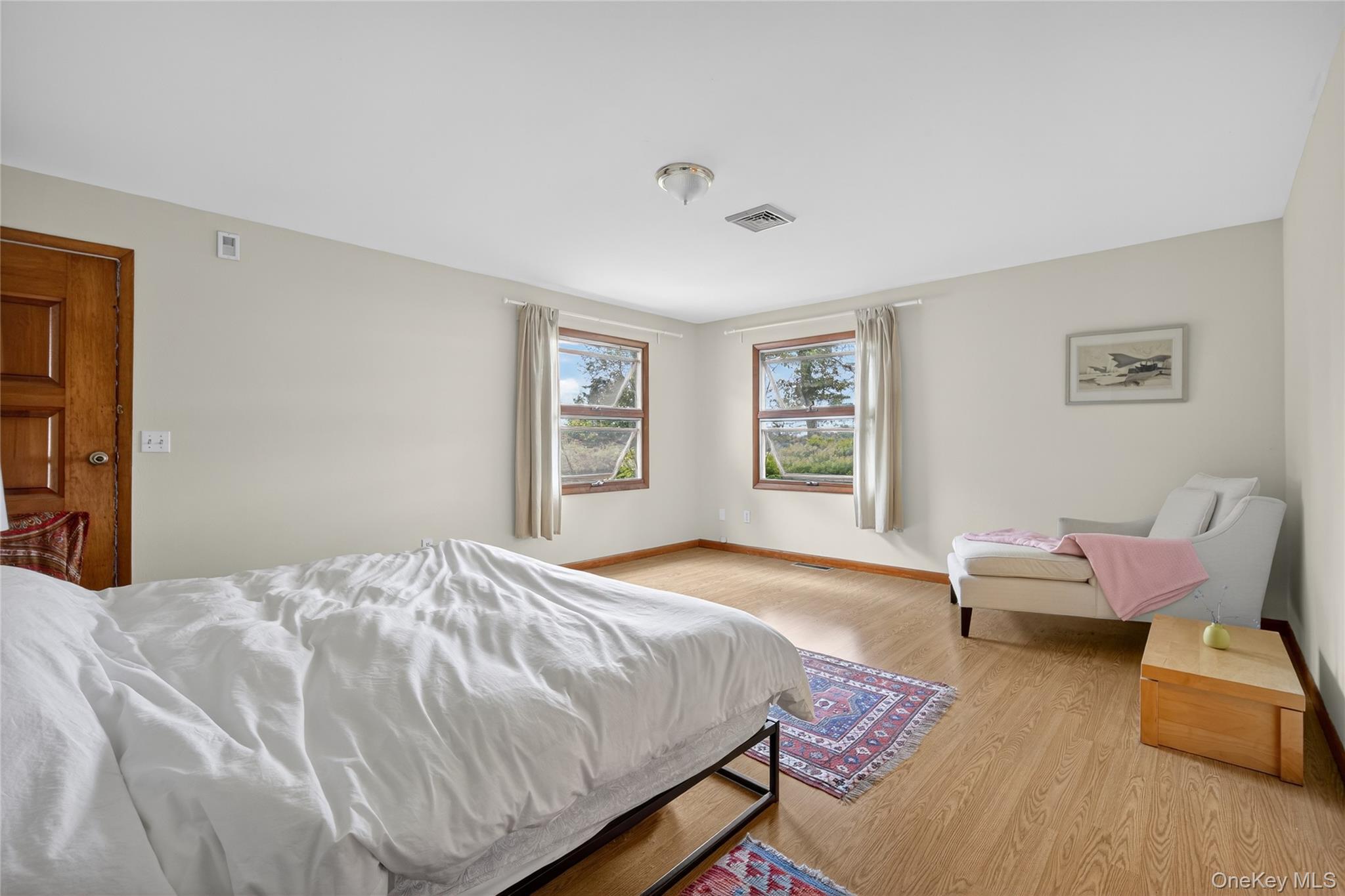 7641 N Broadway, Red Hook, NY 12571