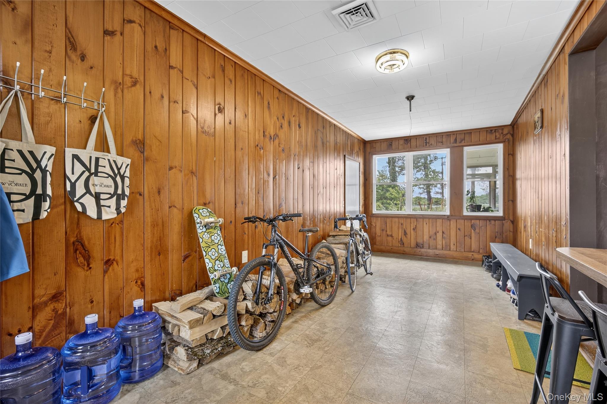 7641 N Broadway, Red Hook, NY 12571