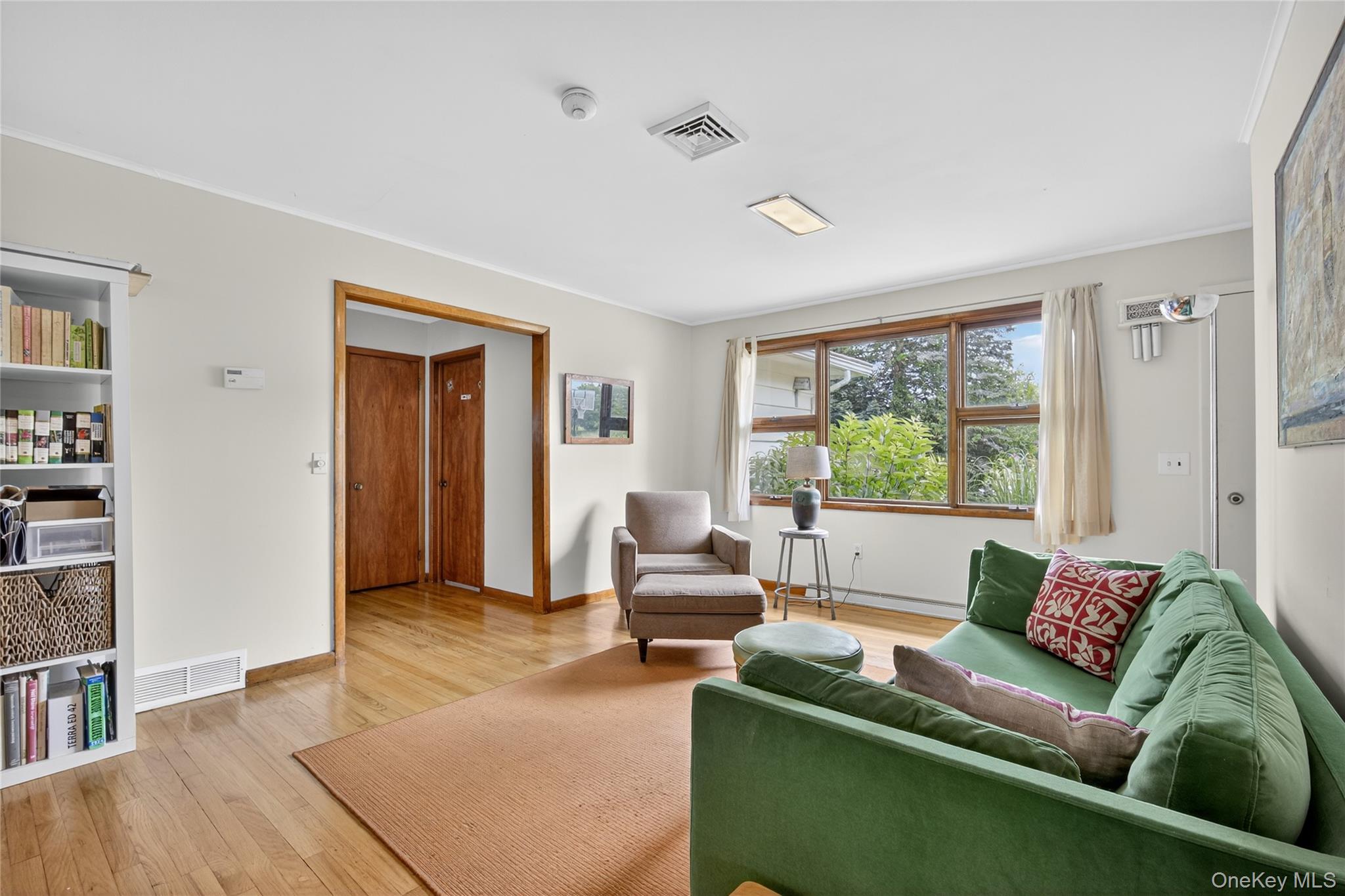 7641 N Broadway, Red Hook, NY 12571